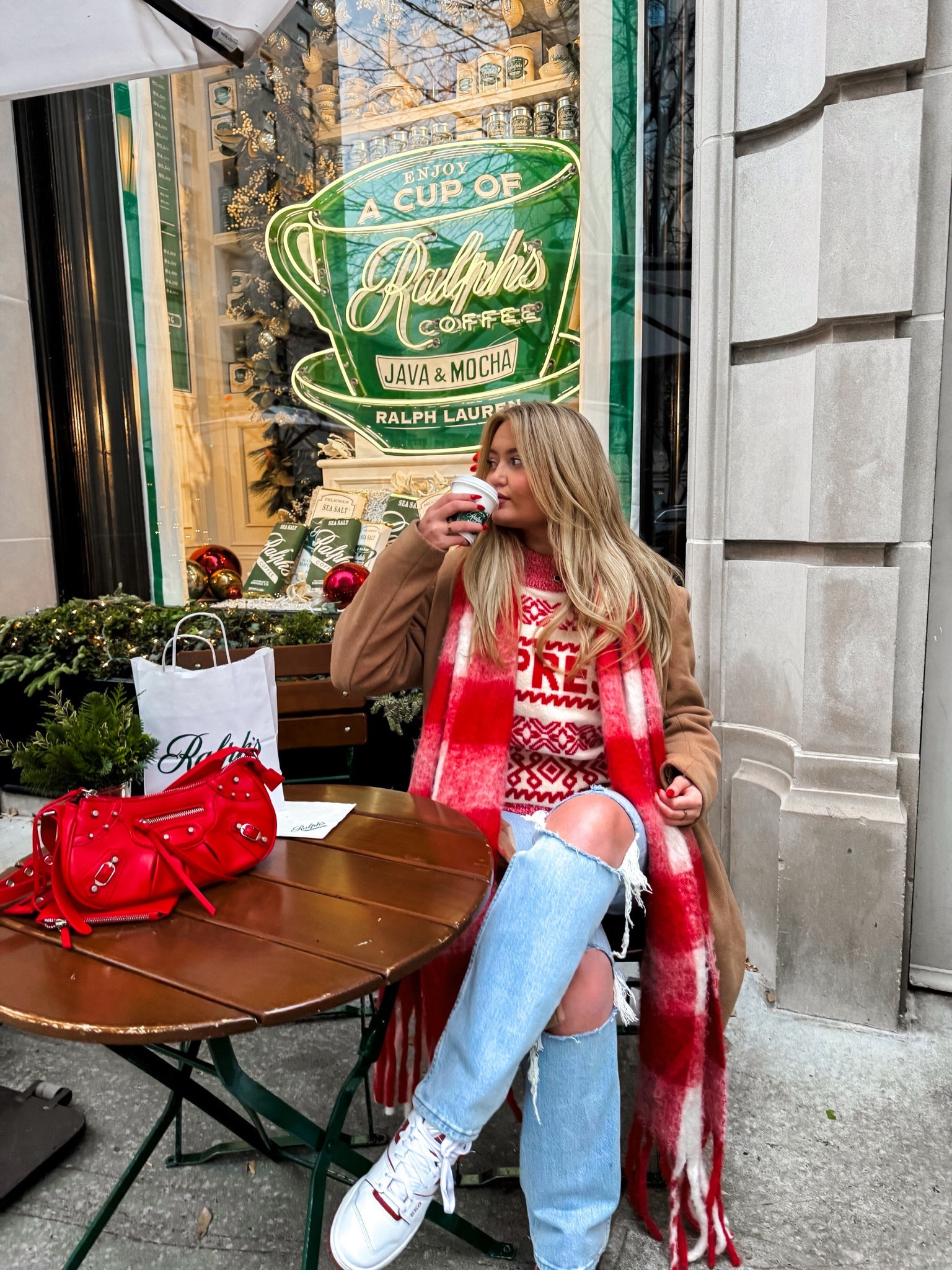 christmas in nyc 💌☕️ 

#LTKHoliday #LTKstyletip #LTKSeasonal