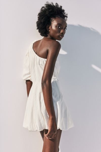 One-shoulder bubble-hem dress | H&M (UK, MY, IN, SG, PH, TW, HK)