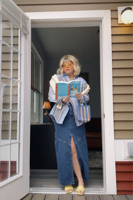 Book Cover Inspired Outfit: Book Lovers 💙📚

Button-down, denim skirt, striped button-down shirt, button-down shirt, spring sandals, cardigan, coastal grandma, coastal style, beaded bag, spring bag, summer bag

#LTKitbag #LTKstyletip
