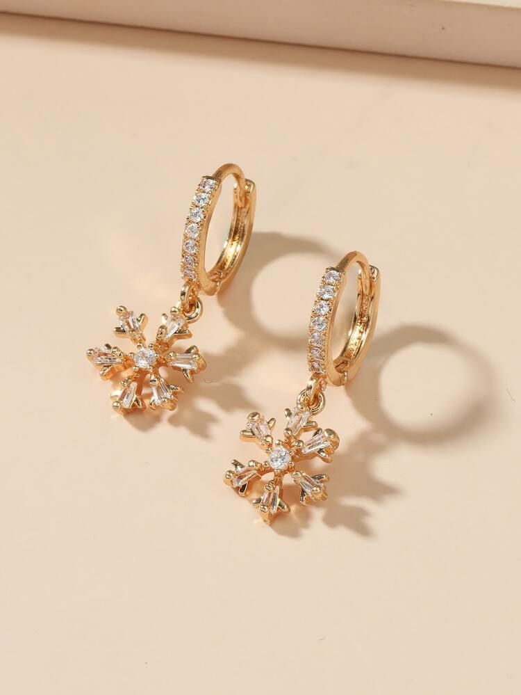 18K Gold Plated Zircon Christmas Snowflake Drop Earrings | SHEIN