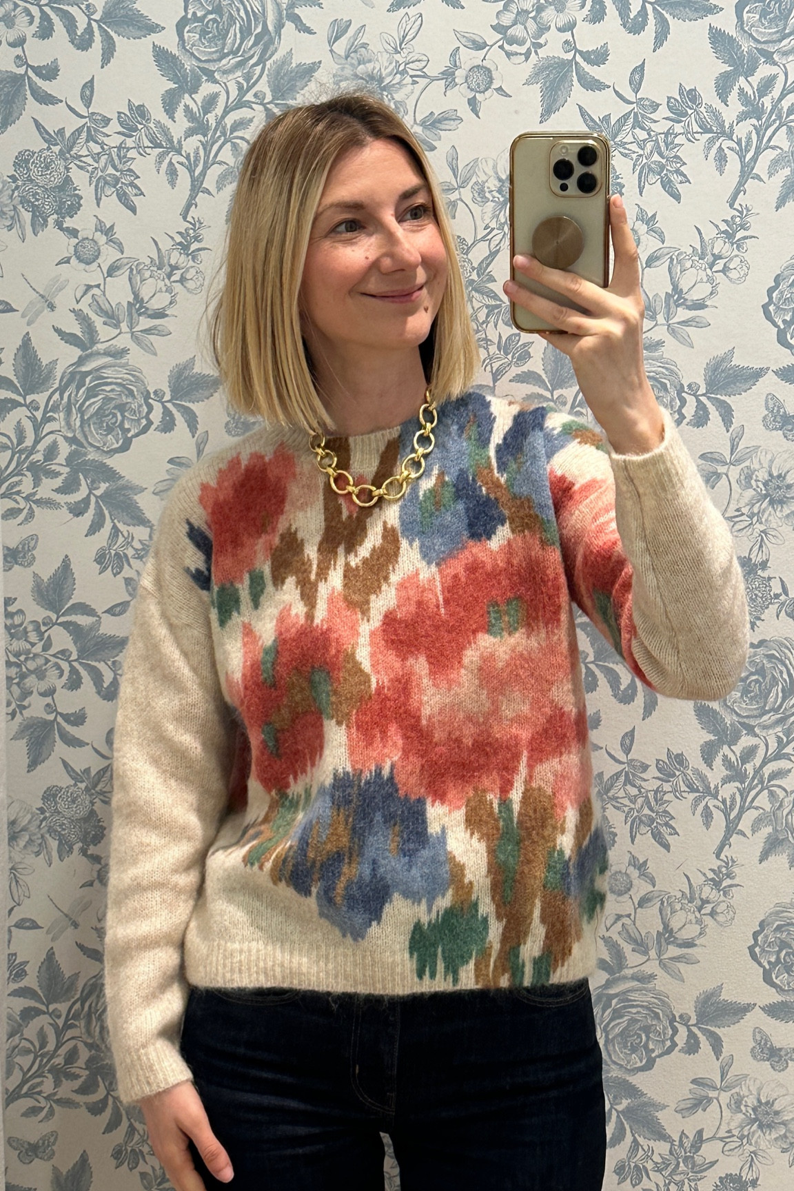 Statement cozy floral sweater by Sézane 