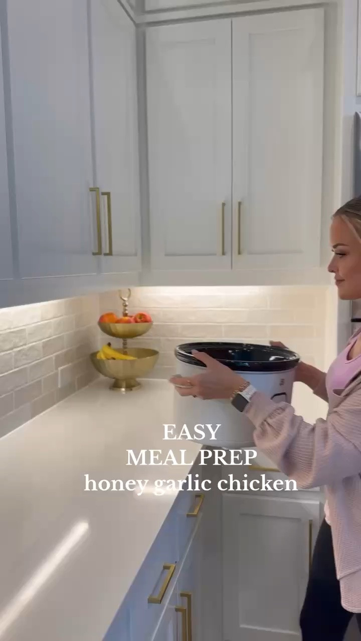 One of my favorite easy meal ideas!! 

Amazon kitchen home mom favorites easy meals dinner meal prep chicken crockpot

#LTKmomlife #LTKHome #LTKdayinmylife
