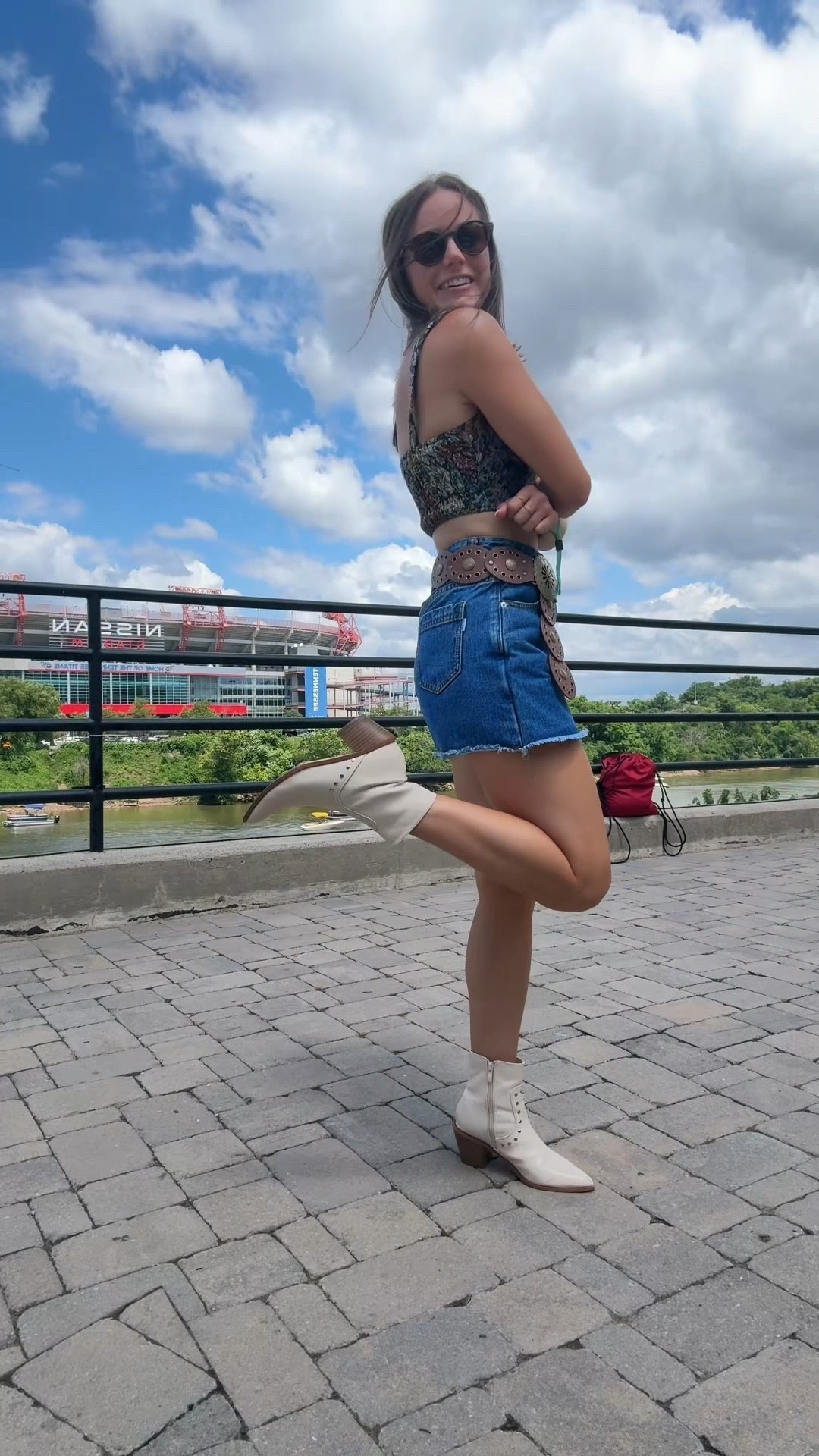 Another country concert outfit.. SURPRISE 🤠
Loving this floral crop top from Amazon! Comfy & cute, which is always what I’m looking for in an outfit!

#LTKFindsUnder50 #LTKSummerEdit #LTKSeasonal