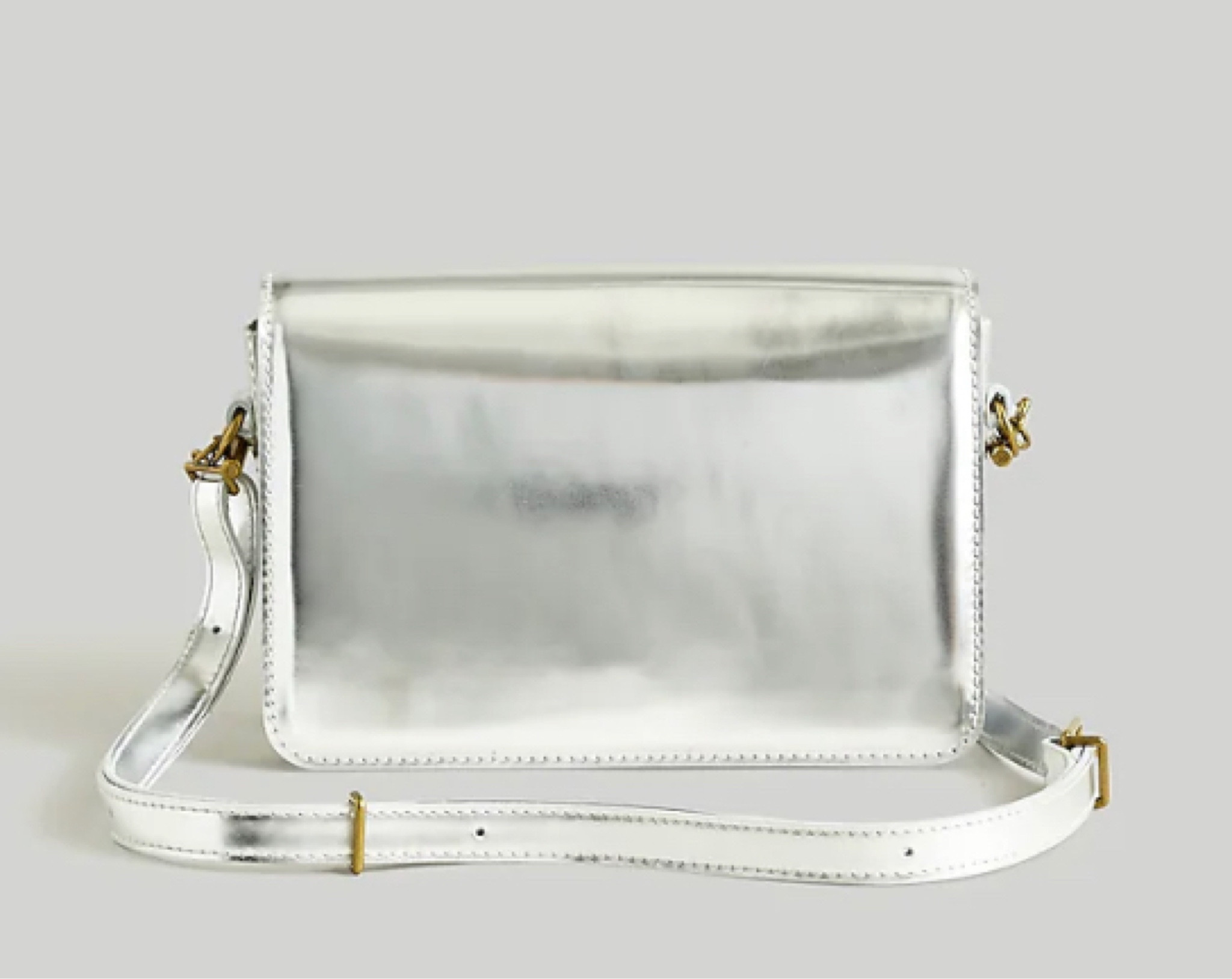 Bag on sale! This is beautiful. And shoes too. 



#LTKitbag #LTKSale #LTKHoliday