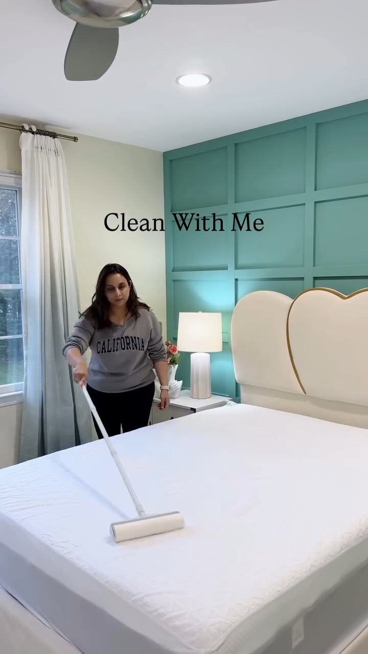 
Clean My daughter’s room with me ✨ this lint roller is my favorite way to clean! Oh can you tell what’s her fav color :) most of her bedroom items are on sale! @wayfair @amazonhome

#LTKKids #LTKHome #LTKSaleAlert