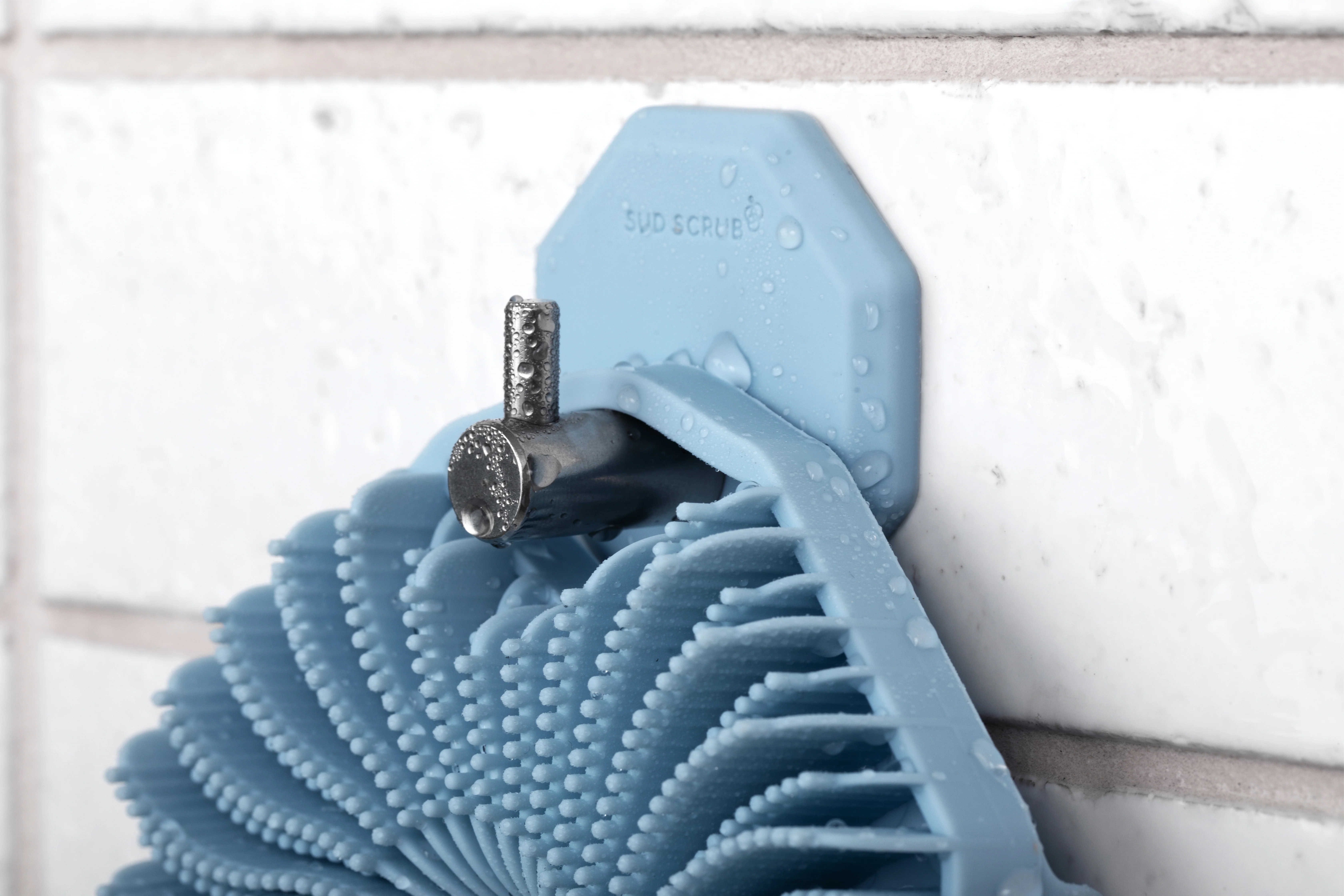 Shower Hook | Sud Scrub