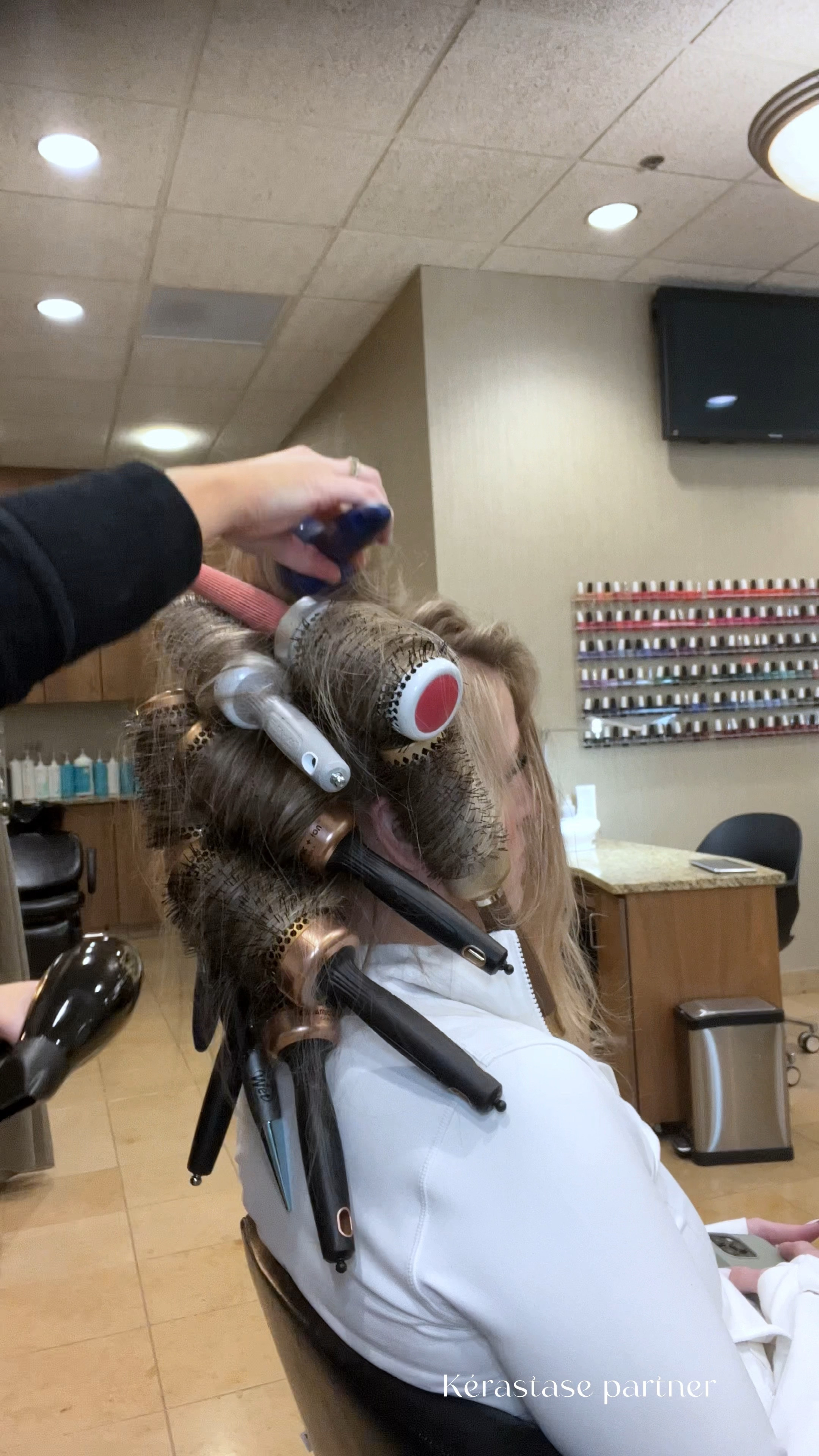 Round brush blowout 

#LTKbeauty #LTKstyletip #LTKHoliday