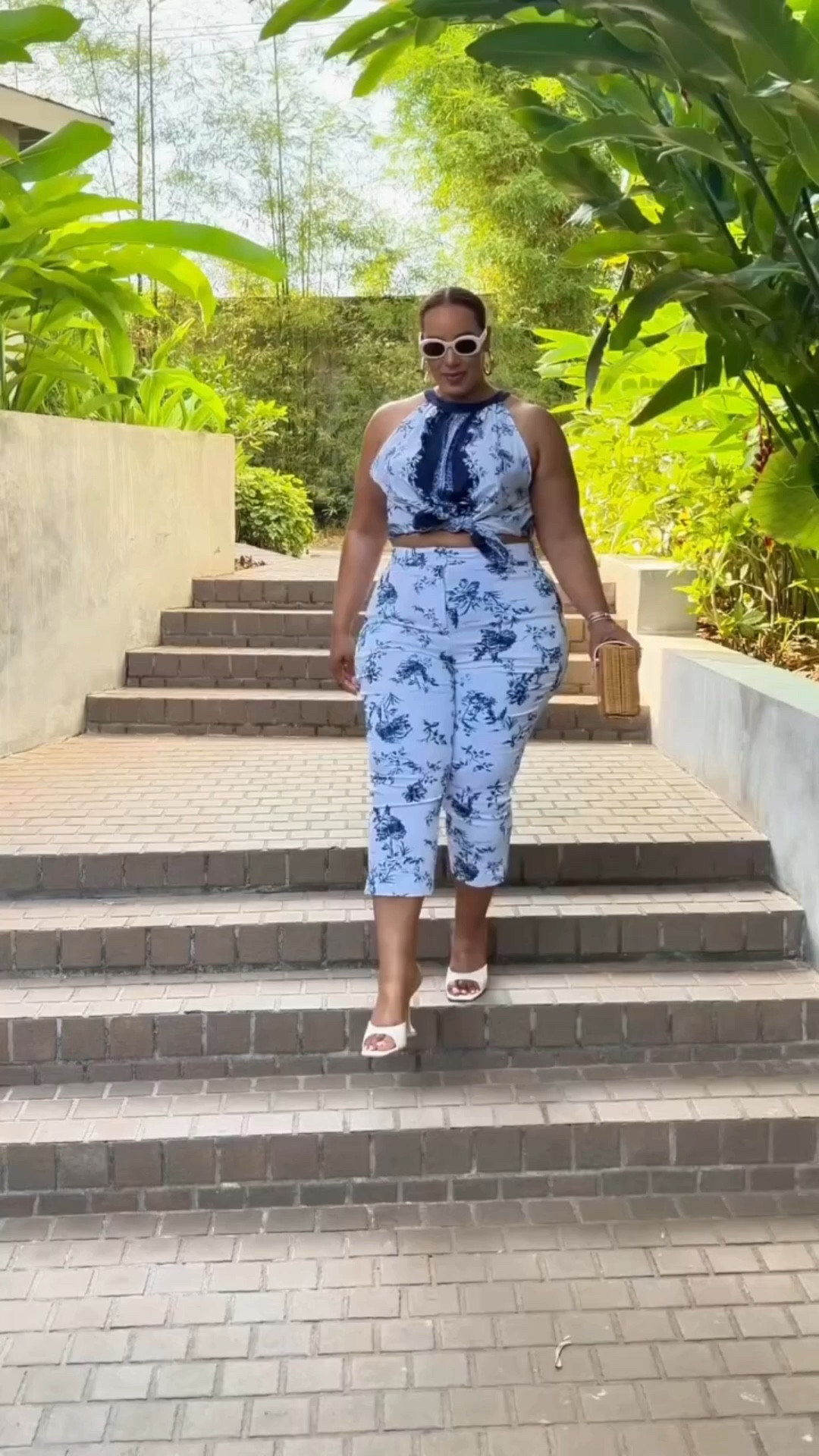 💙🌴🌊
Which vacation look would you wear from @lanebryant I’m feeling all of the blue and at this point,it’s a neutral in my book.

10% off your purchase with the code ROCHELLE10 . Exclusions apply. 
#lanebryantpartner