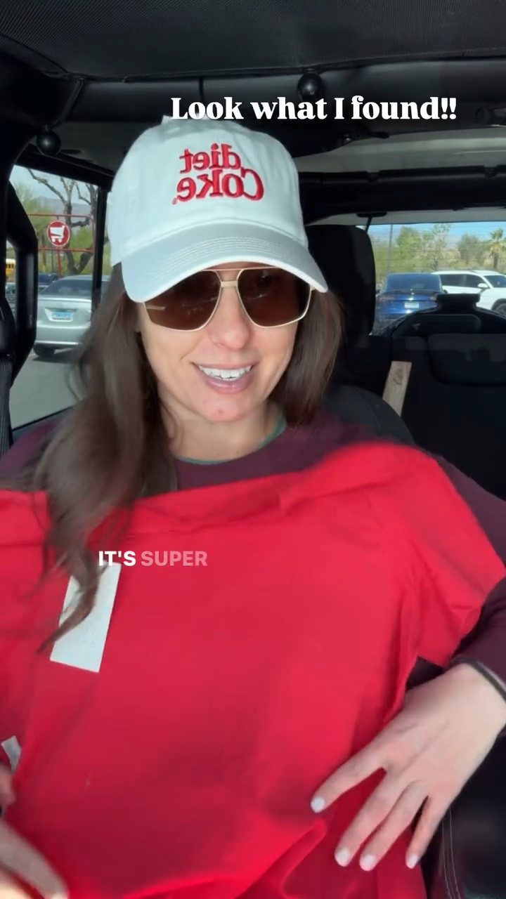 Diet Coke cap I’ll be wearing all summer long!! If you’re a DC lifer like me, you need this! It’s a great fit! Pair it with this comfy tee! #target #targetfind #dietcoke