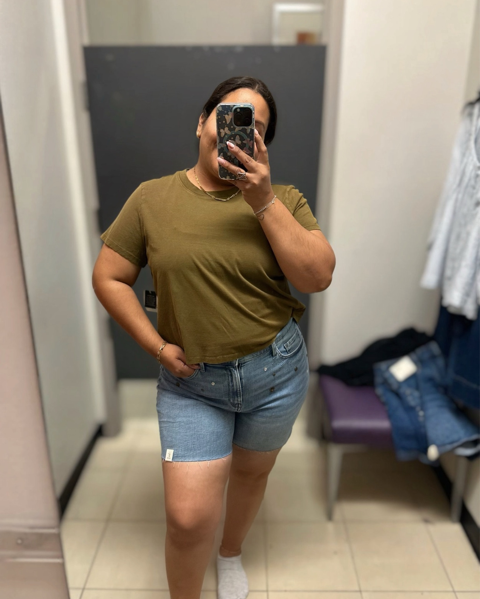 Obsessed with these shorts! ⭐️

#LTKootd #LTKSaleAlert #LTKMidsize