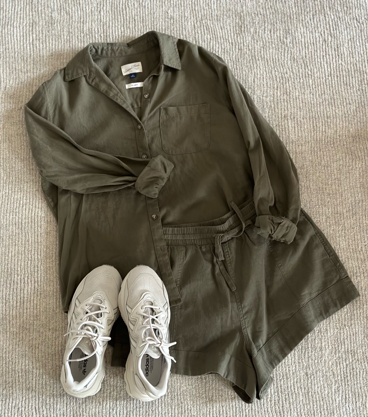 #dailylook #dailyensemble #flatlayoftheday #targetstyle #adidas #OOTD 

#LTKstyletip #LTKFind #LTKSale