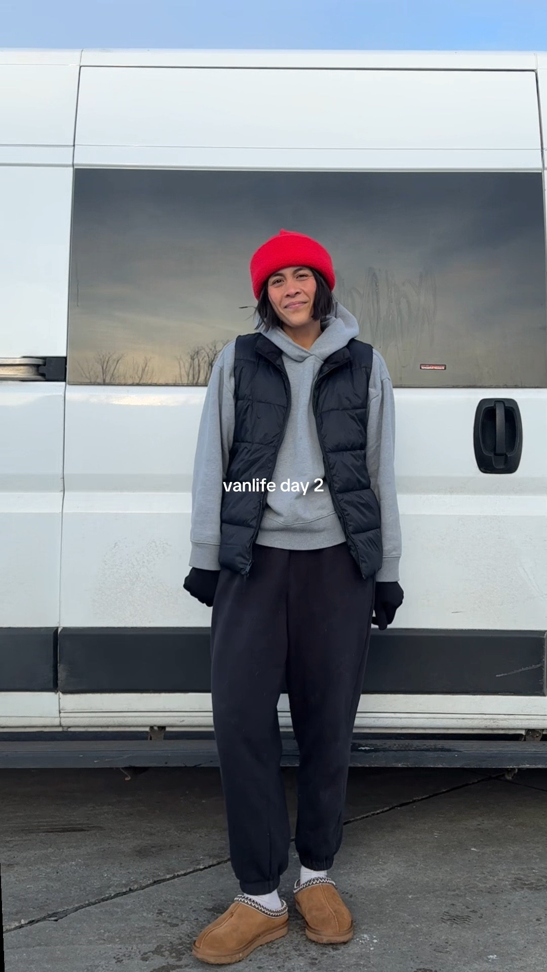wednesday ootd

beanie: https://www.lloydclothing.com