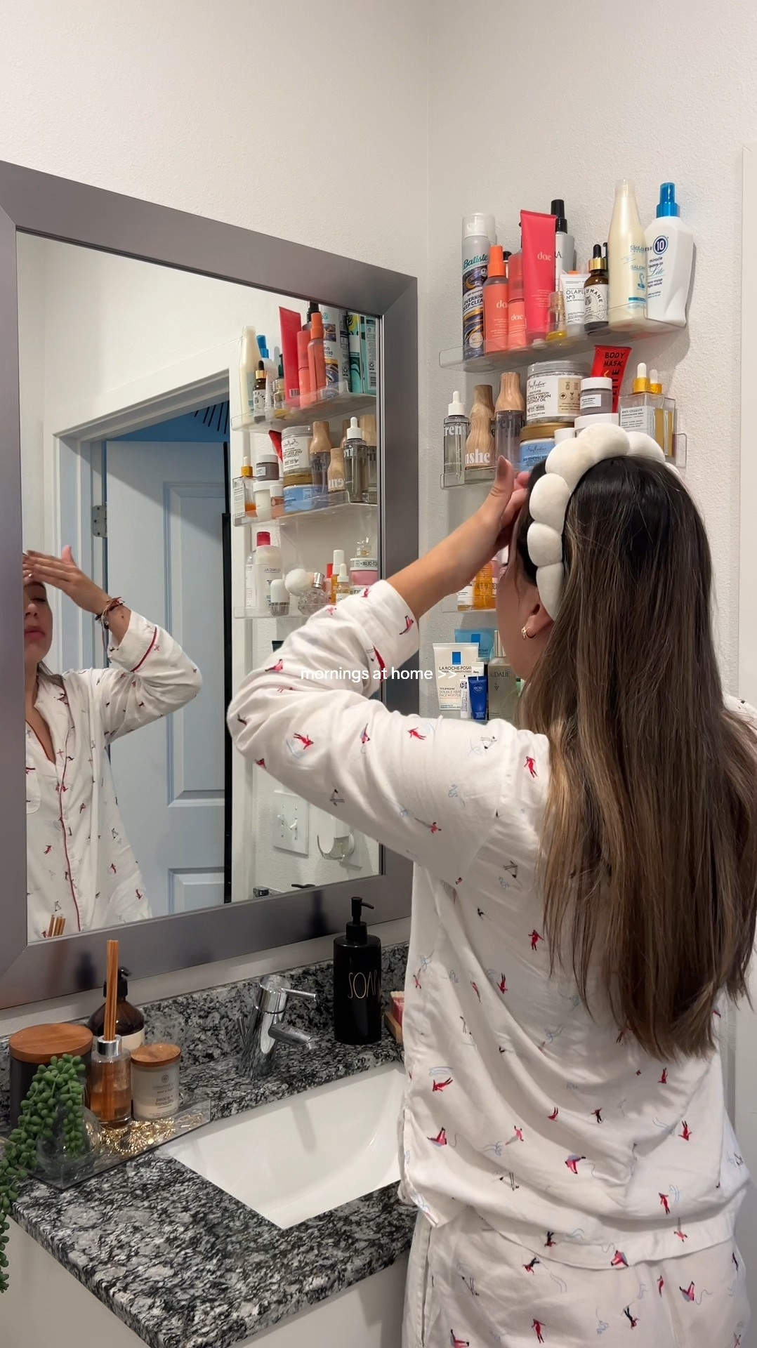 PJ SET🎄🎅🏼✨ 

pijama set, cute pijamas, cute pjs, pj set, holiday pjs, holiday pj set, sleep, sleepwear

#LTKSeasonal #LTKHoliday #LTKGiftGuide