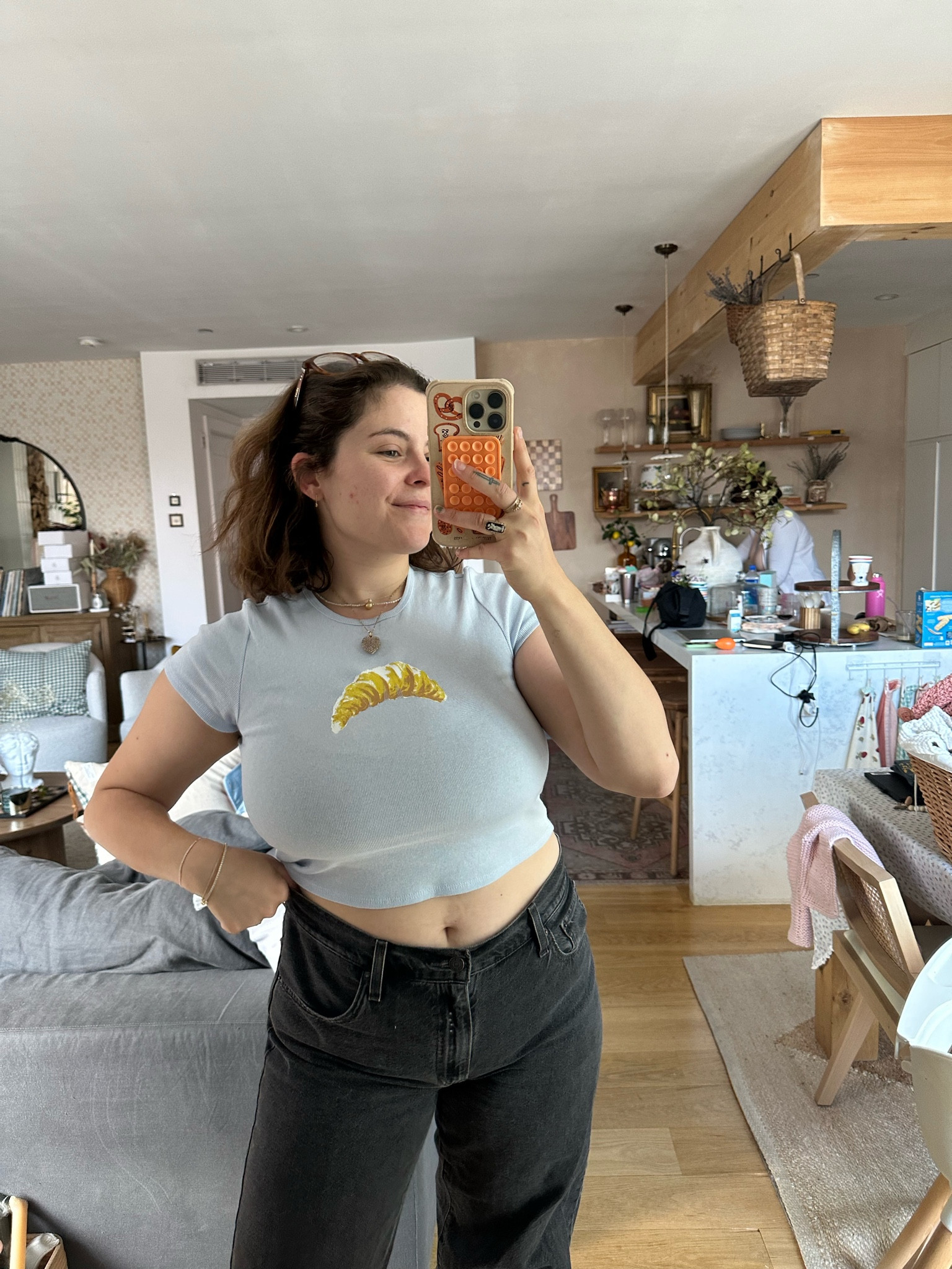 Casual outfit

Baby tee, graphic tee, croissant tee, mid rise jeans, Levi jeans, urban outfitters, y2k fashion, crop top, black jeans, dark wash jeans, denim

#LTKunder50 #LTKFind #LTKcurves