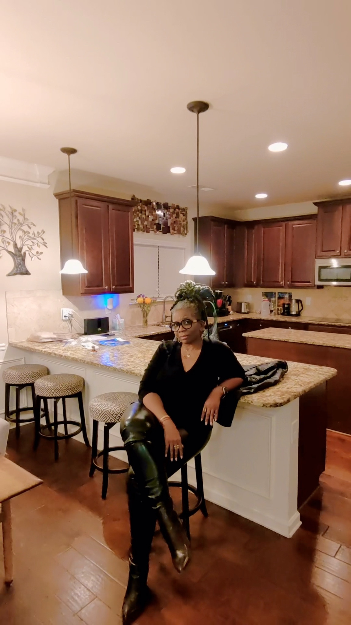 Don’t tell the boys 👦🏾 but I snuck out after they went to bed. Faux leather leggings & a cozy sweater were perfect for a quick happy hour meetup.  

*styletip: the leggings + matching thigh highs almost look like the leggings-sock boots 😉 

#LTKdayinmylife #LTKootd #LTKOver40