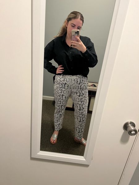Office outfit 

Love these fun pants 

Office outfit, work outfit, business casual, black and white outfit

Pants - 10 
Shirt - medium 
Sandals - 7.5 

#LTKworkwear #LTKFind #LTKcurves