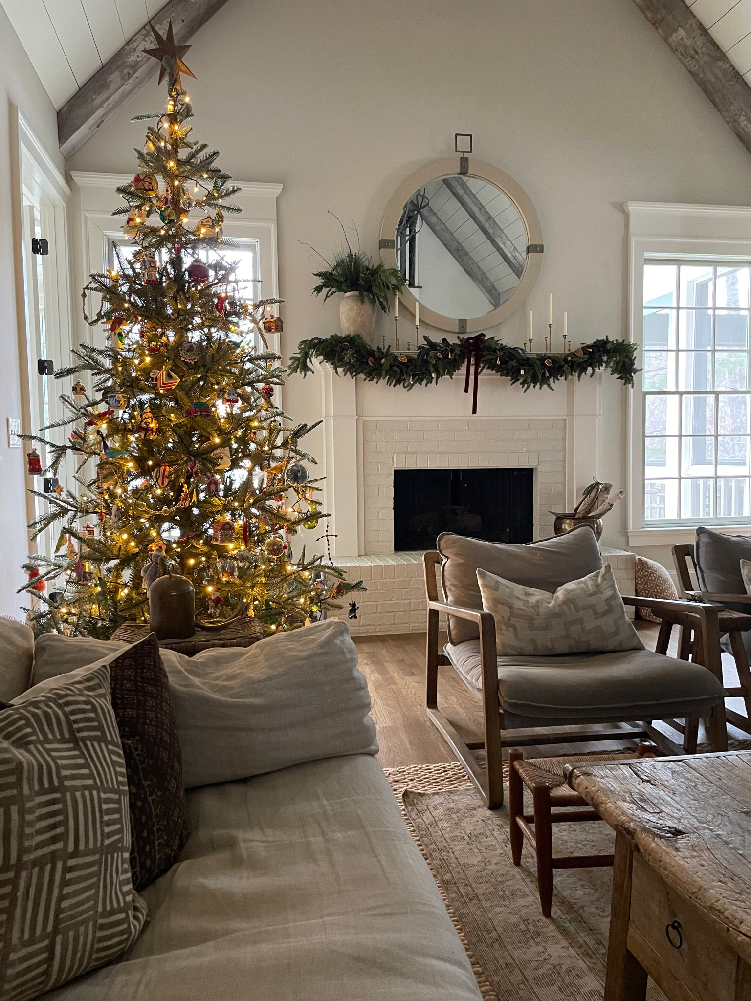 Christmas tree 🎄 
Christmas mantle 

#LTKHoliday #LTKSeasonal #LTKhome