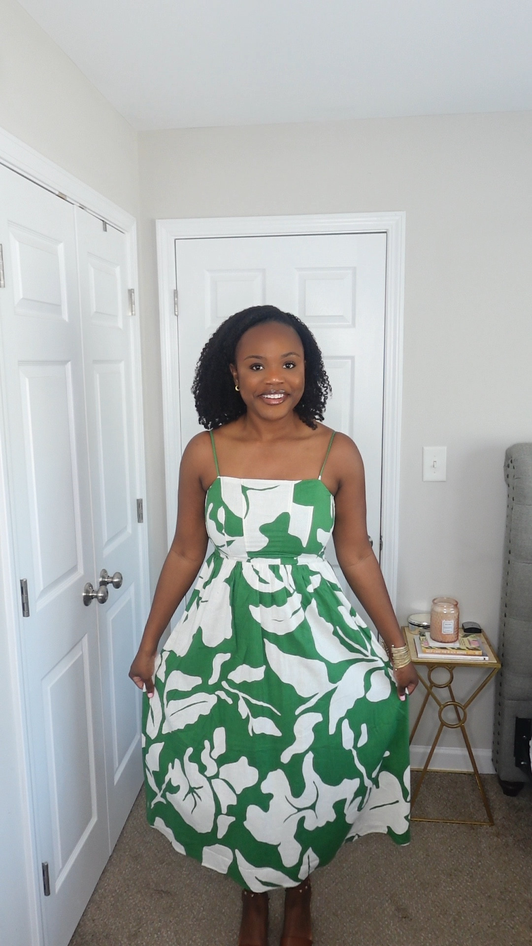 Spring Outfit Inspo 2024: Cute and Affordable Sundress for Midsize women! 
Dress: H&M
Shoes: Valentino Rockstud Wedges
Earrings: Madewell
Bracelet: Nordstrom 
Lipgloss: Summer Fridays 

#LTKmidsize #LTKVideo #LTKSeasonal