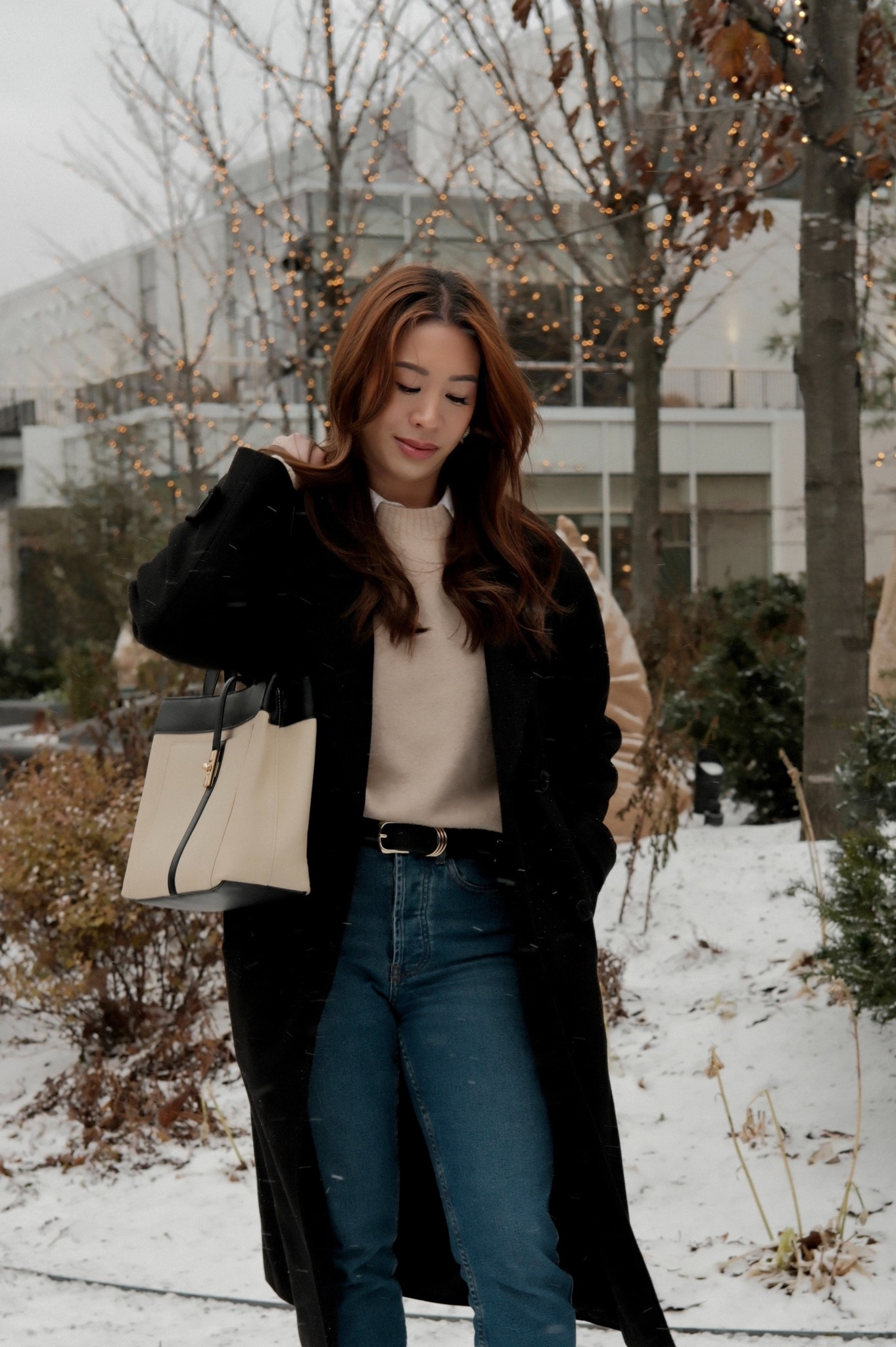 Winter chic outfit
Casual elegant look
Everyday style black coat

#LTKootd