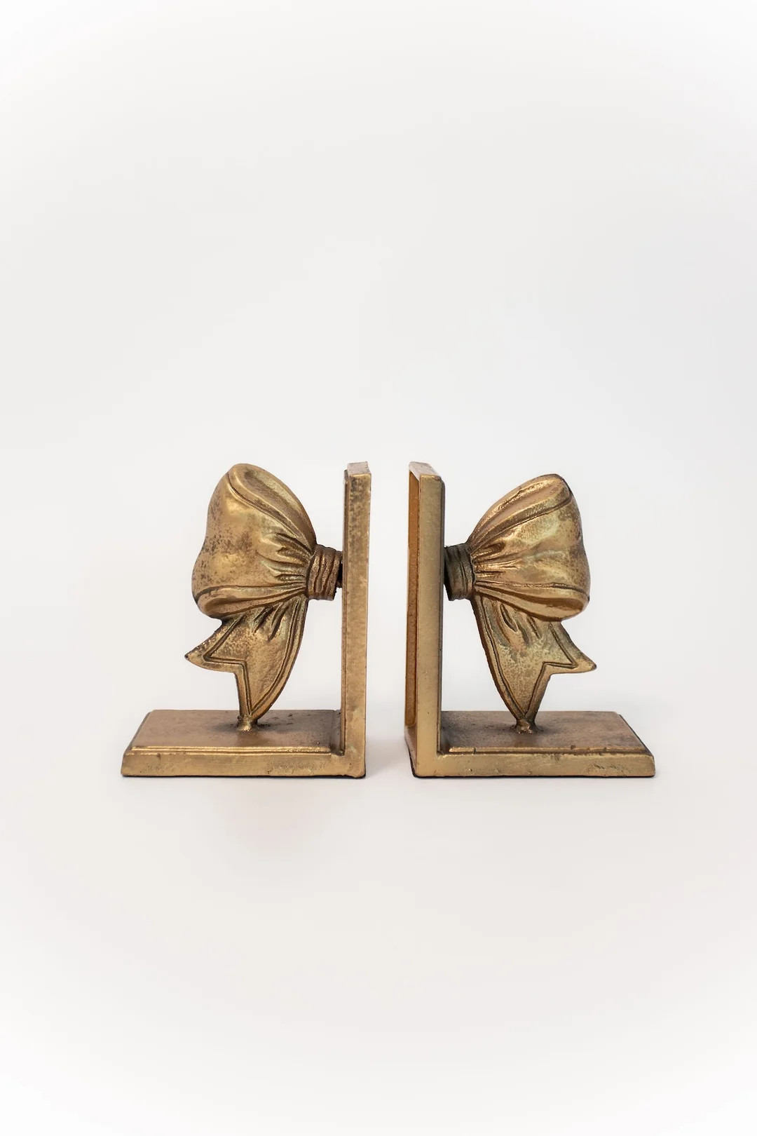 Gold Bow Bookends | THELIFESTYLEDCO