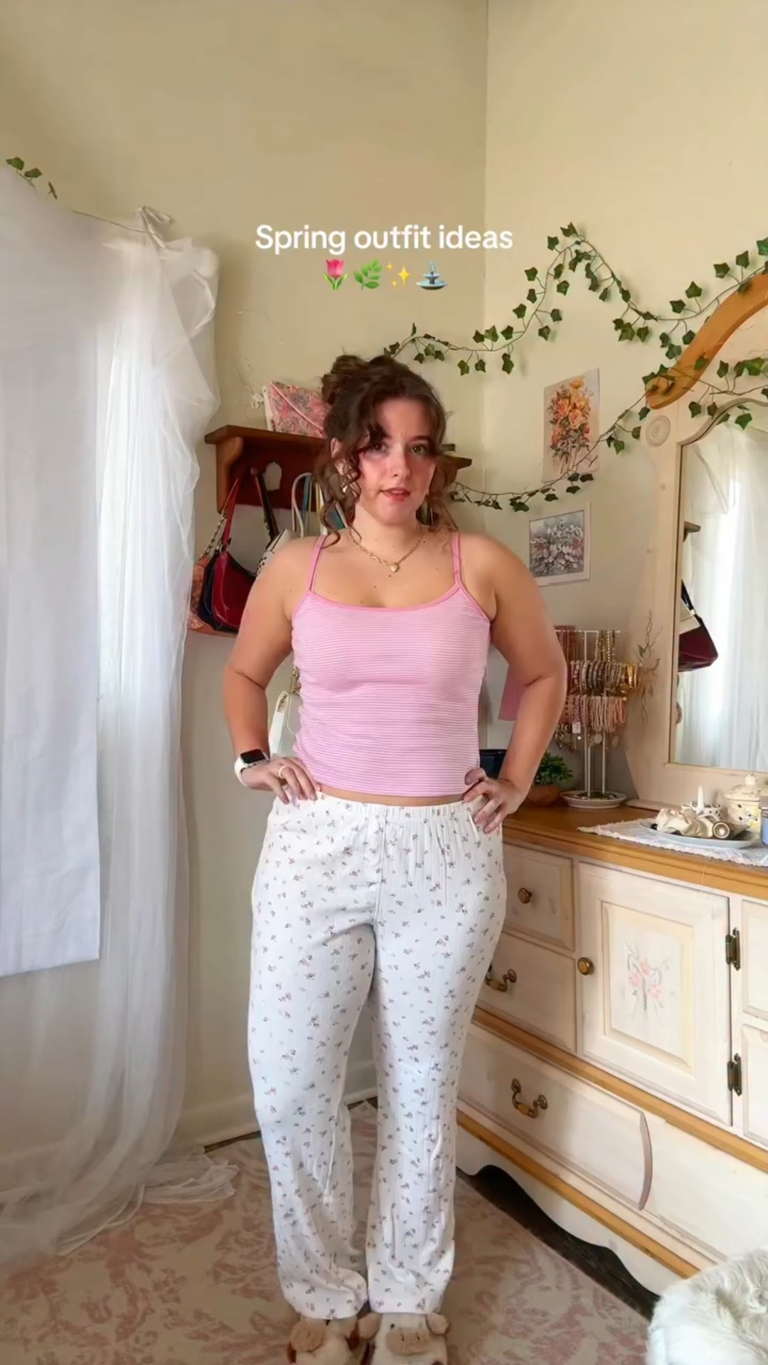 Spring outfit inspo for your next fit! 🌷💗
•
#shopping #outfitinspiration #fashioninspo #thrifting #springvibes