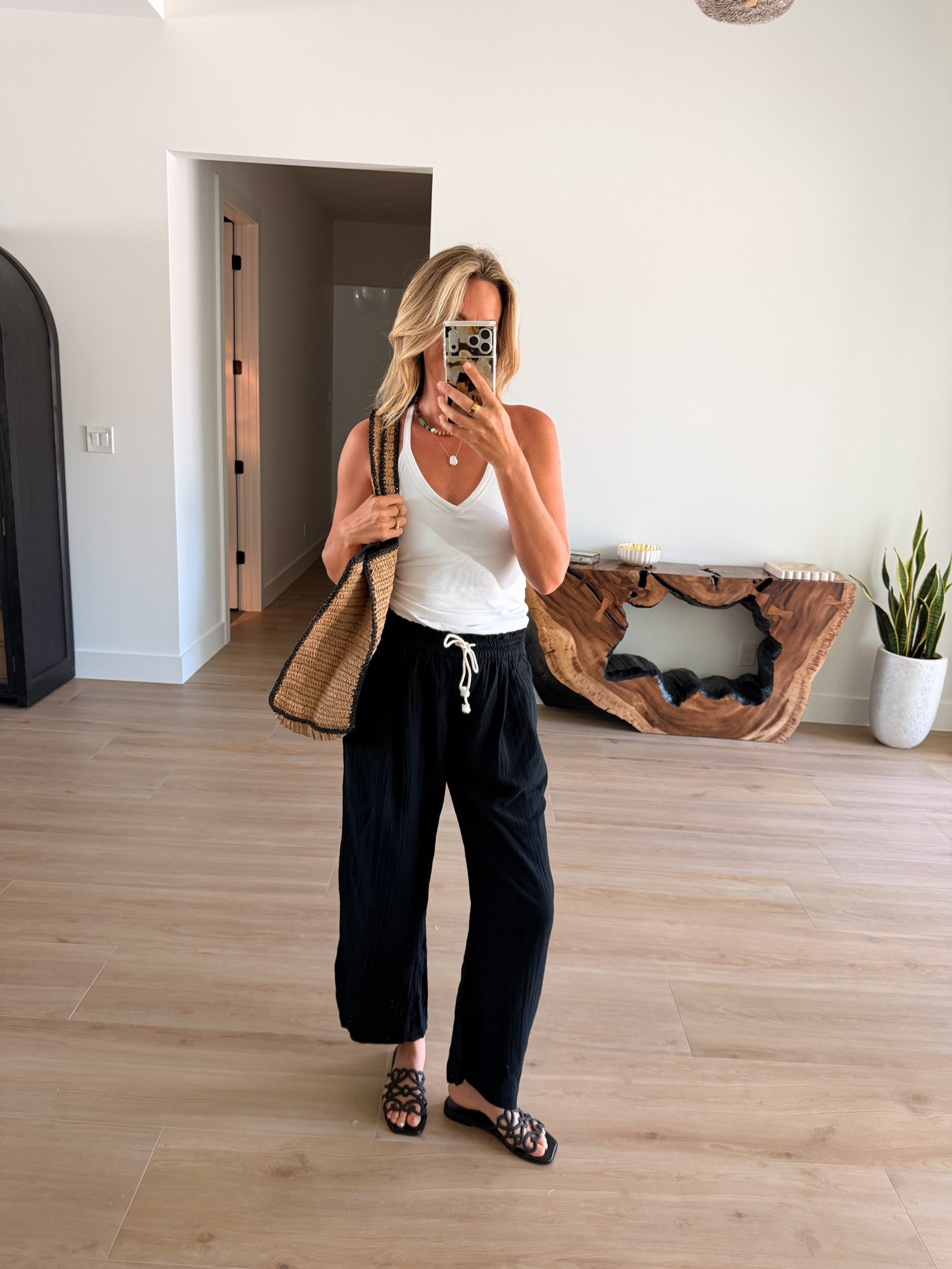 Old navy barrel pants 

#LTKU #LTKmomlife #LTKootd