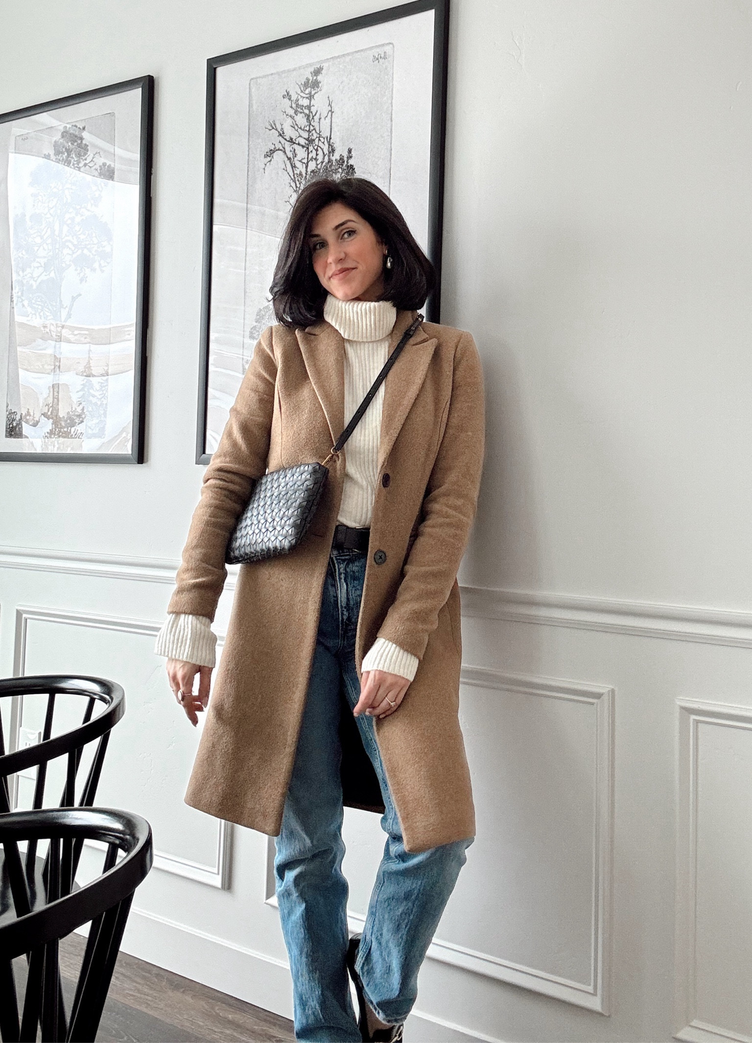 POV: You’re in your 30’s and are reinventing your wardrobe. ⁣
⁣
After baby seemed like the perfect time to go through and declutter my wardrobe. The goal moving forward is to keep my pieces timeless. ⁣
⁣
I’m a busy mom of 4 but want to make more of an effort. FOLLOW along if you want to come on this journey of rediscovery with me. 🤍 ⁣
⁣
Outfit details: ⁣
Top: H&M⁣
Belt: Madewell ⁣
Earrings: Target ⁣
Shoes: Target ⁣
Purse: Madewell⁣
Watch: Amazon ⁣
Coat: old ⁣
Jeans: Abercrombie ⁣

#dehartdesigns #ootd #keepitclassy #shorthair #styling #wardrobestyling 

#LTKbeauty #LTKworkwear #LTKstyletip