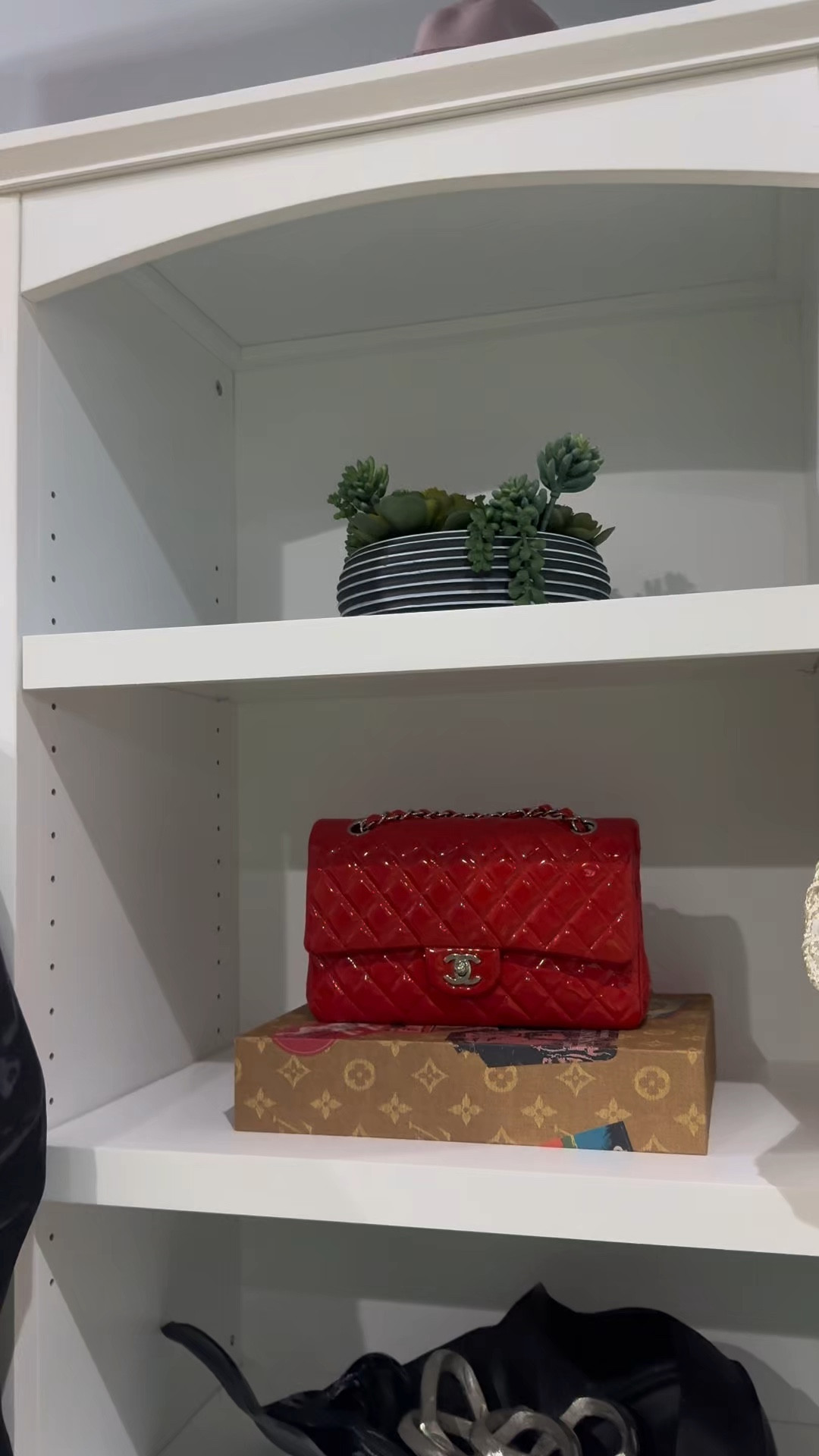 When it comes to decor I love adding fashion books to my office. I use them as props and to read later on. Shop some of my favorite home accessory finds 

#LTKWatchNow #LTKFindsUnder100 #LTKHome