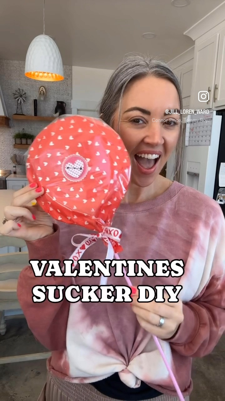 These DIY Valentines suckers are so easy and cute!  Make them for your kiddos class exchange, or just make a coupe for your own kiddos 🩷❤️

#LTKGiftGuide #LTKWatchNow #LTKMostLoved
