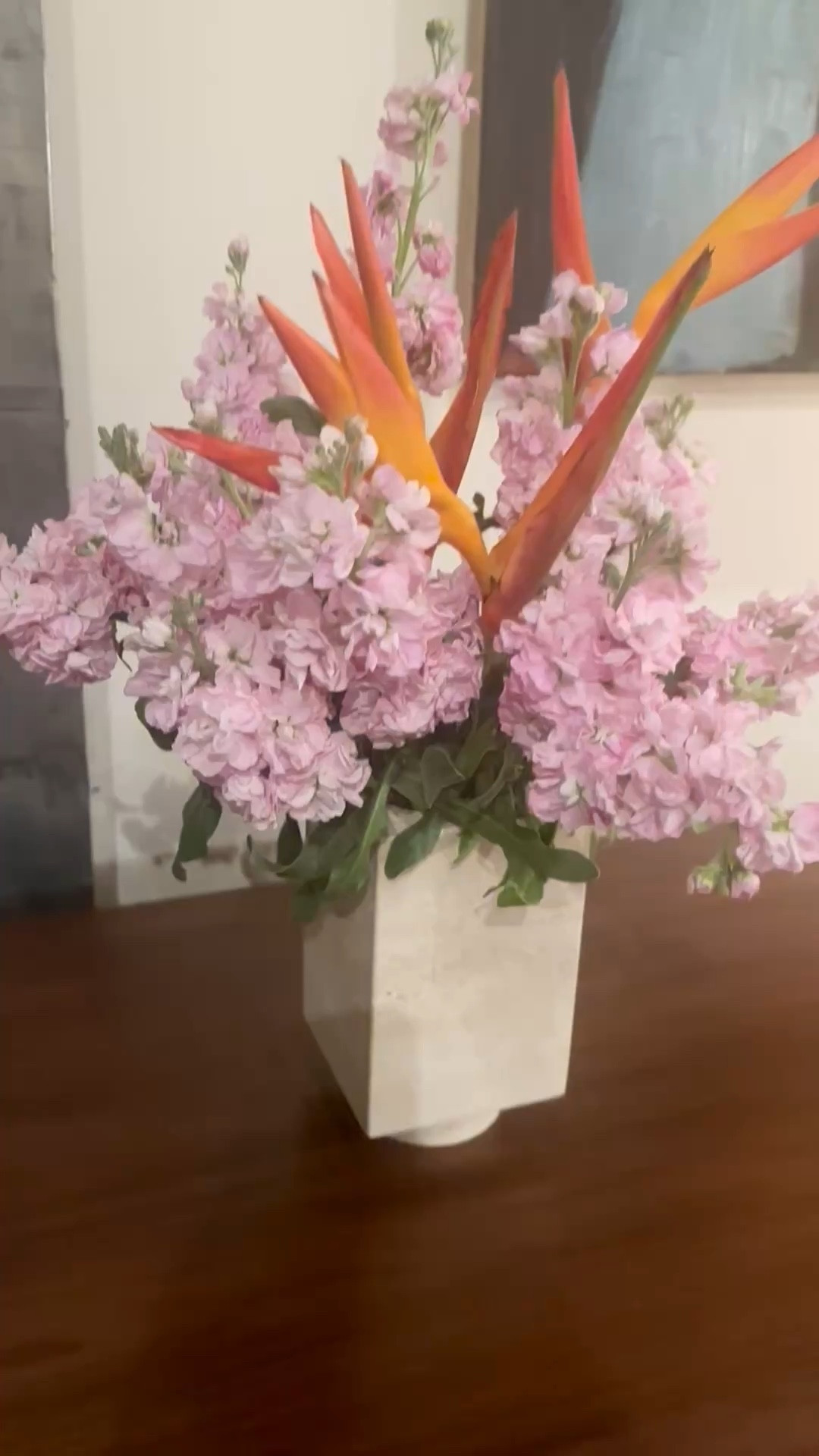 Floral and art — a quiet, curated moment. #FloralArrangement #WallArt #ArtfulLiving #StillLife #ChicLiving #DesignDetails 

#LTKdayinmylife #LTKHome #LTKFestival