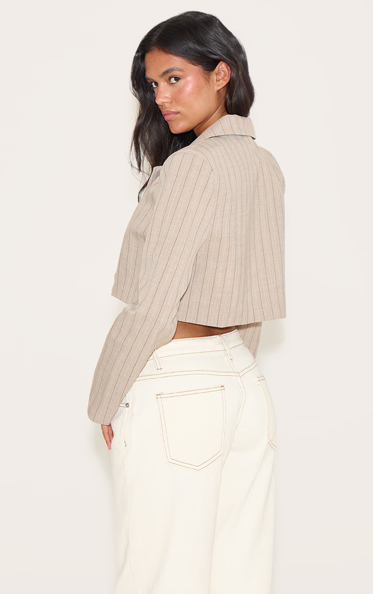 Taupe Boxy Cropped Blazer | PrettyLittleThing US