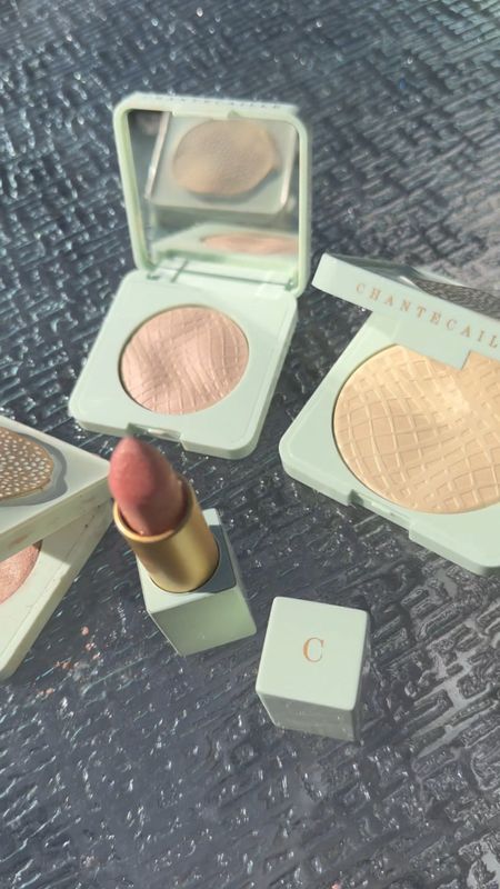 Holiday makeup, limited edition makeup, Chantecaille, clean makeup 

A look at the gorgeous Chantecaille Holiday 2022 makeup collection…from luxe and unique packaging to gossamer and glowing shades that look good on everyone, you don’t want to miss this!⚡️🐚💗

#LTKbeauty #LTKHoliday #LTKunder100