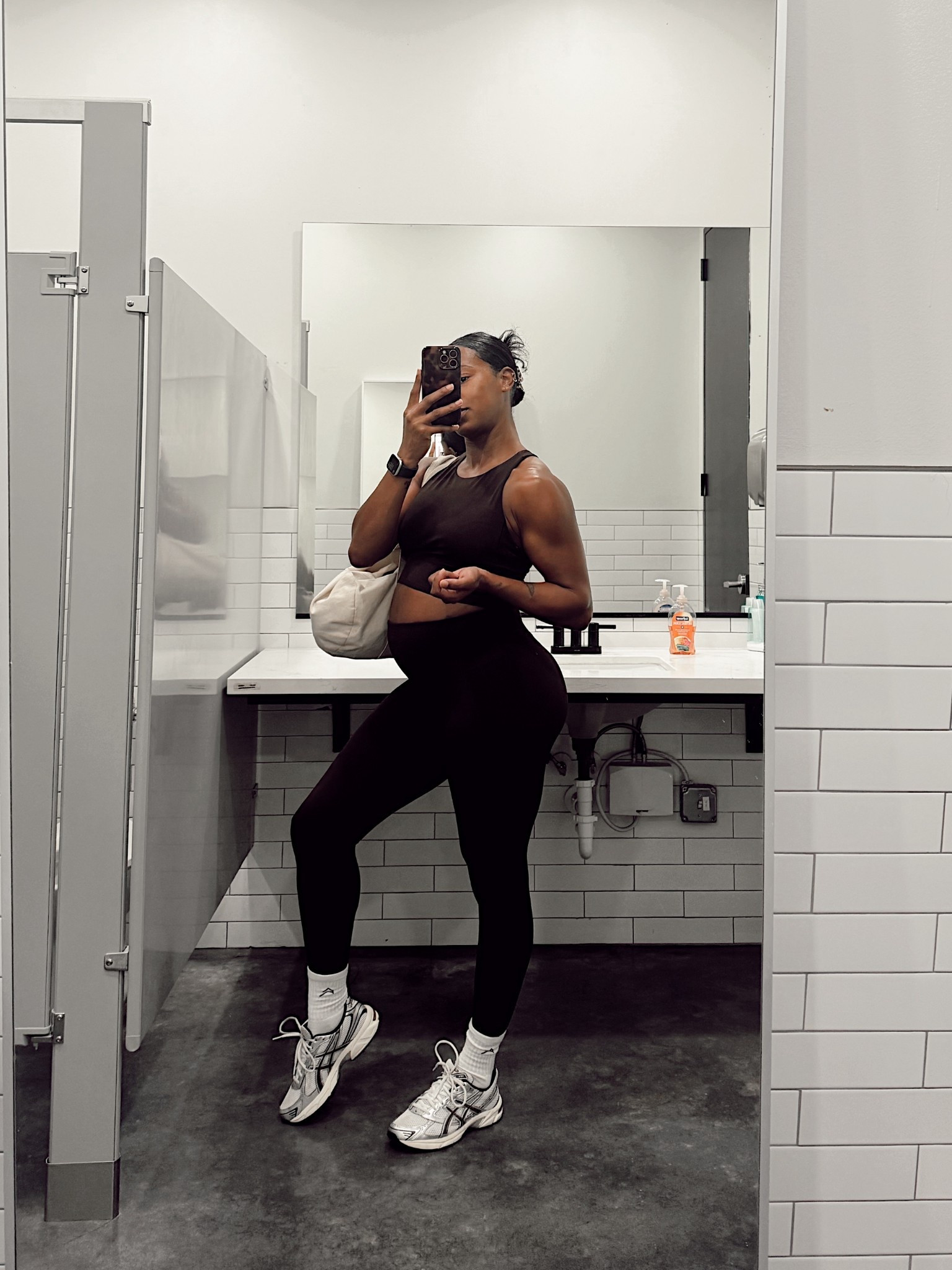 Such a soft set by Rhone 🤎💪🏾 comes in many colors! I’m wearing dark espresso ☕️ 

#LTKBump #LTKActive #LTKFindsUnder100