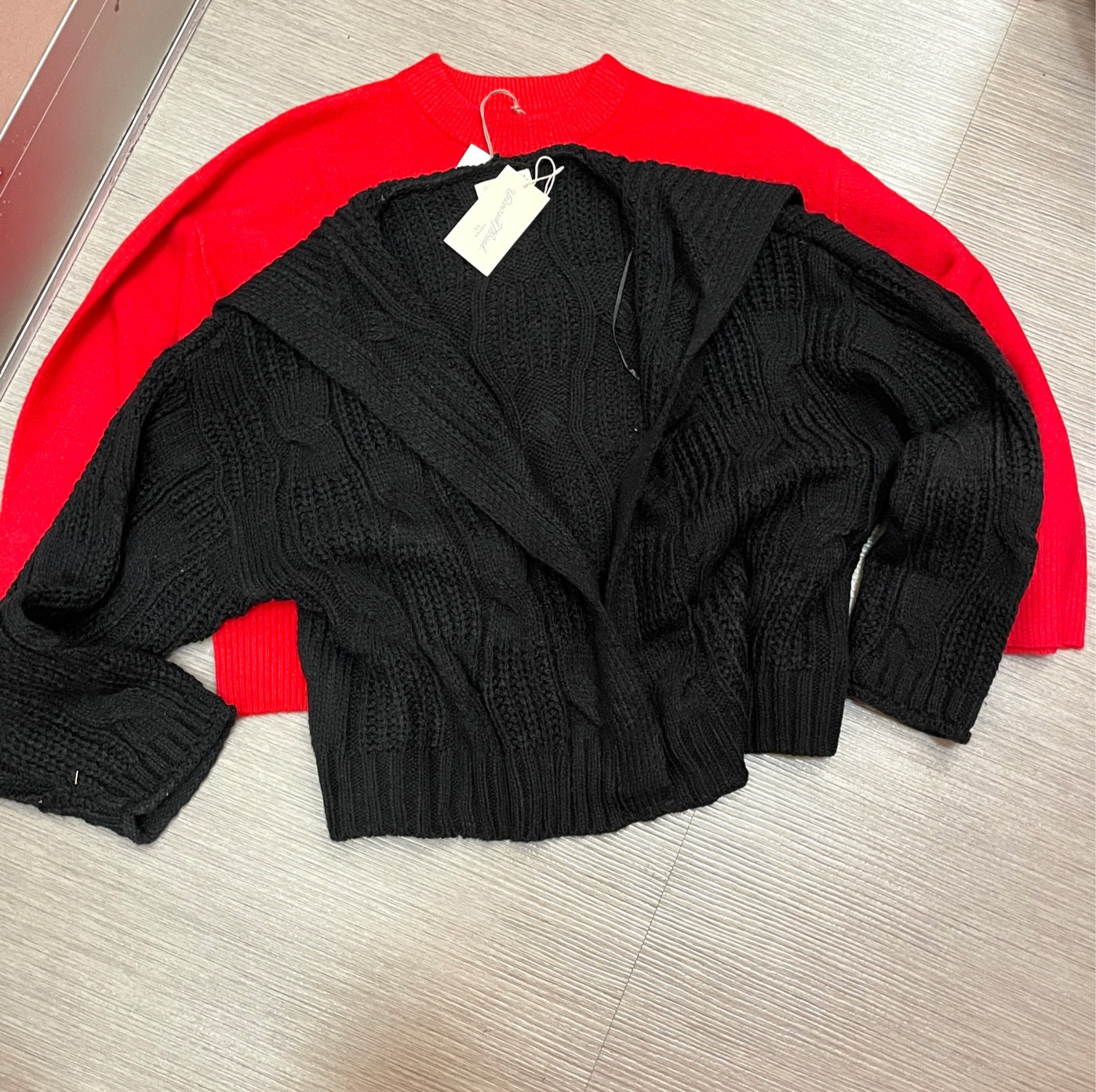 #universalthread #cardigan #chunkysweater #blackcardigan #layeringcardigan #blackchunkycardigan #fall #closetstaple #targetstyle #sweaterweather 

#LTKGiftGuide #LTKHoliday #LTKSeasonal