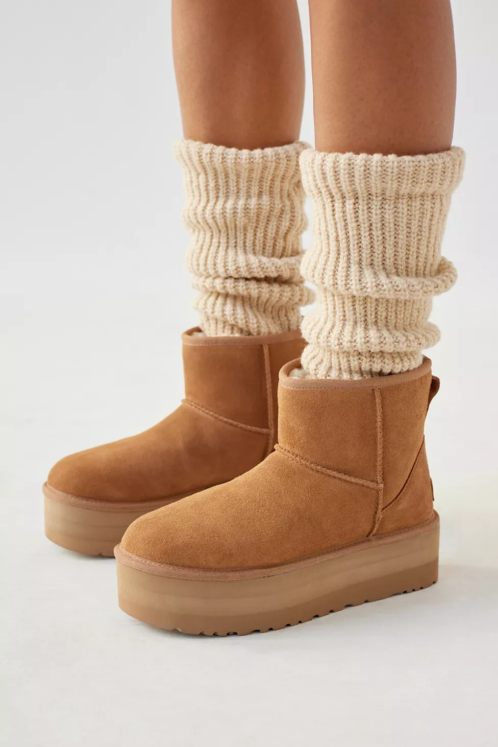 UGG Classic Mini Platform Boot | Urban Outfitters (US and RoW)
