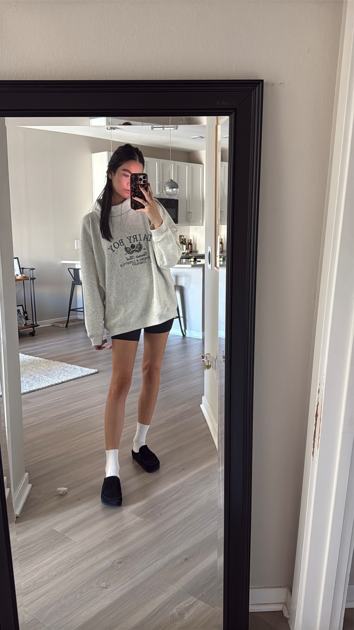 Comfy oversized sweatshirt princess Dianna fall look 🤍 

#LTKShoeCrush #LTKFindsUnder100 #LTKStyleTip