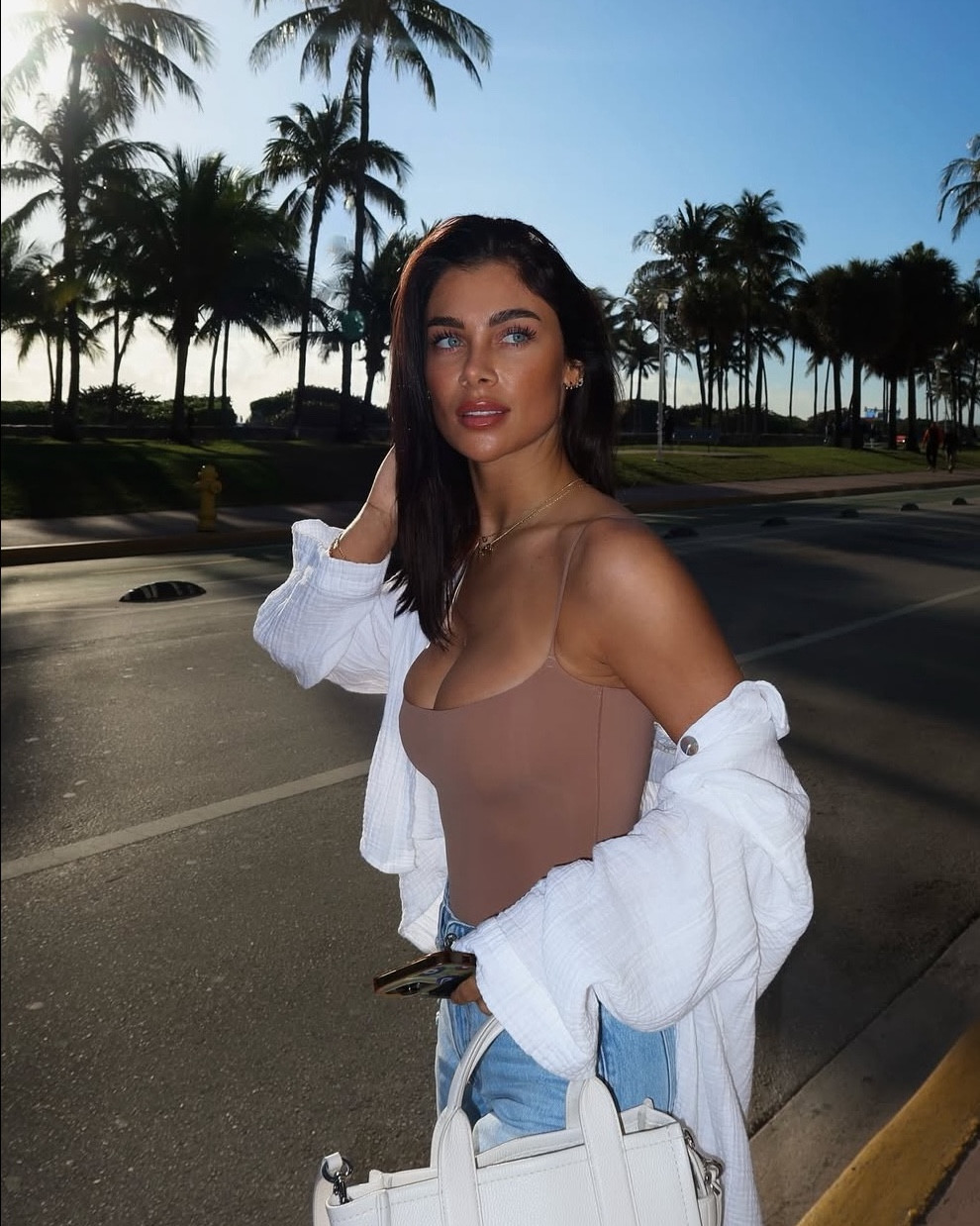 MIAMI ☀️🌴

Mango Jeans, Marc Jacobs Tote Bag, Boa Boa Bodice and a linen shirt from a shop in Turkey - so have linked alternatives 🤍

#LTKuk #LTKstyletip #LTKFashionMonth