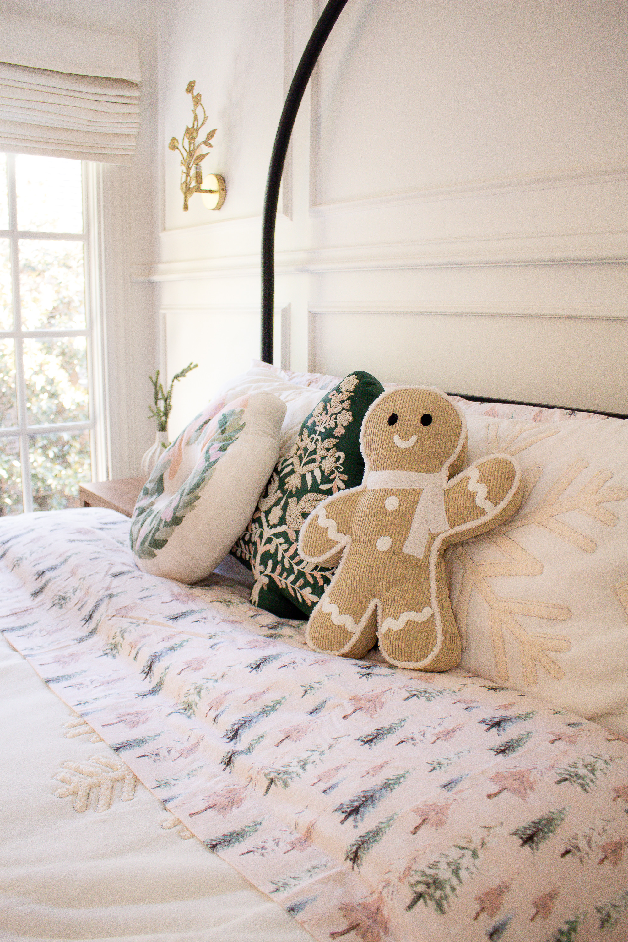 Bringing in timeless holiday colors with a mix of plaid, natural greenery, and gold accents. This setup is simple, inviting, and perfect for everything from casual family dinners to Christmas Eve.

christmas tablescape, table setting ideas, holiday home decor, classic christmas style, greenery table runner, plaid holiday table, entertaining inspo


#LTKHoliday #LTKSeasonal #LTKHome