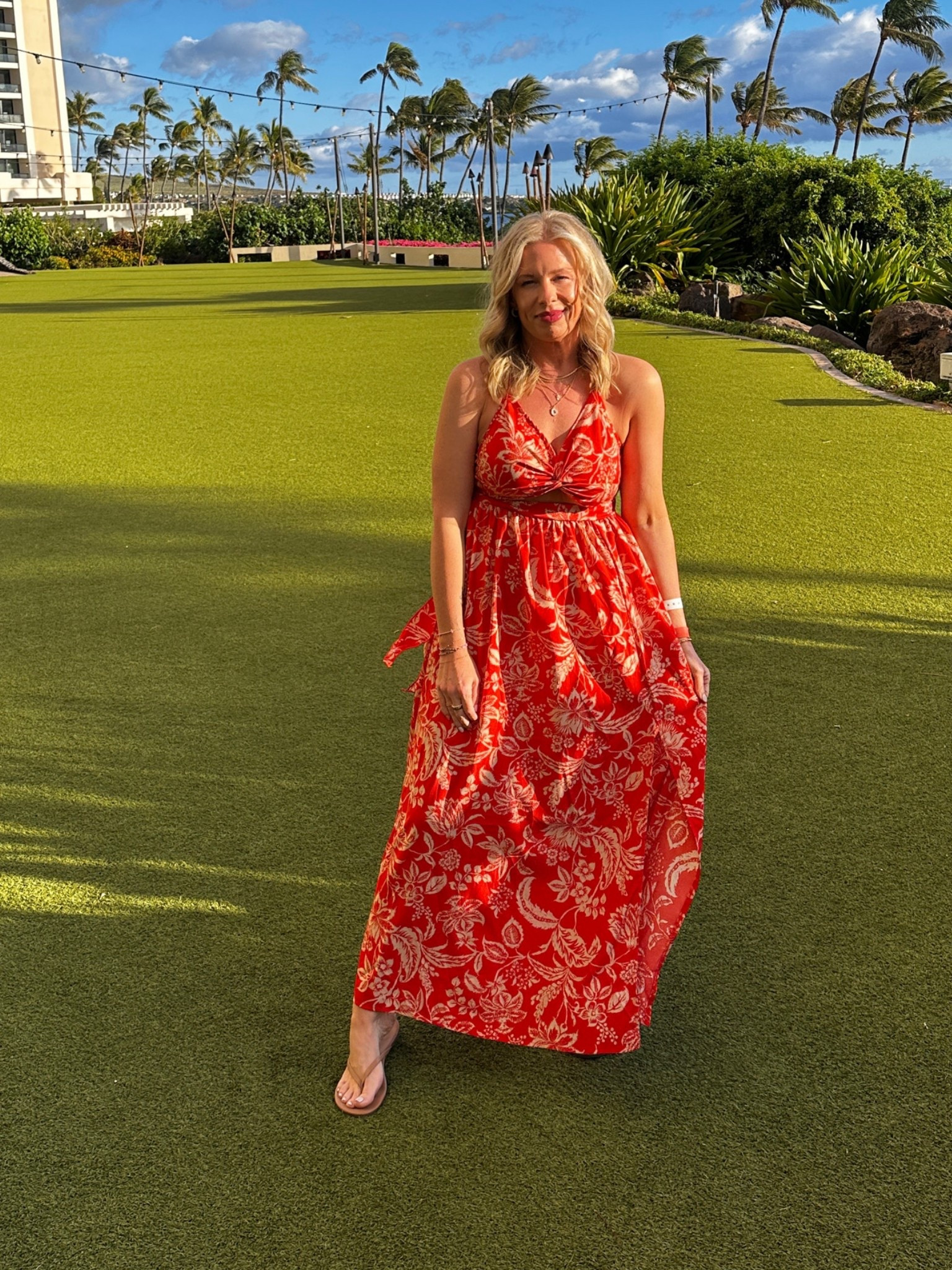 Loved this one, I’m in a medium and I would say size up one! 