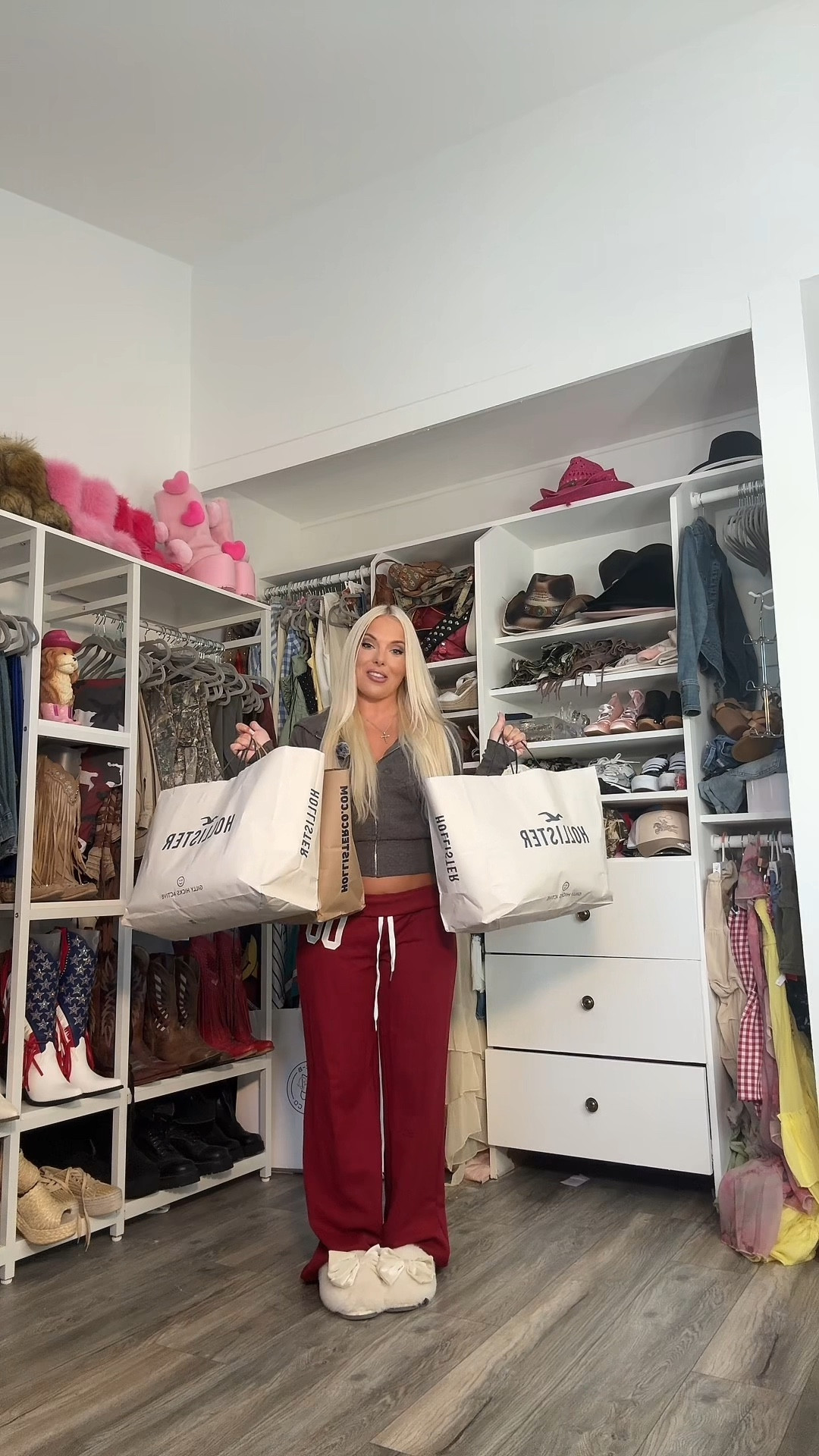 In the denim jeans, I’m wearing a size 27 in the denim skirt. I’m wearing a size 25. And the sweater and baby doll top is a size extra small denim blue jacket is a size small. The Cammies are size small sweatpants, and a size small