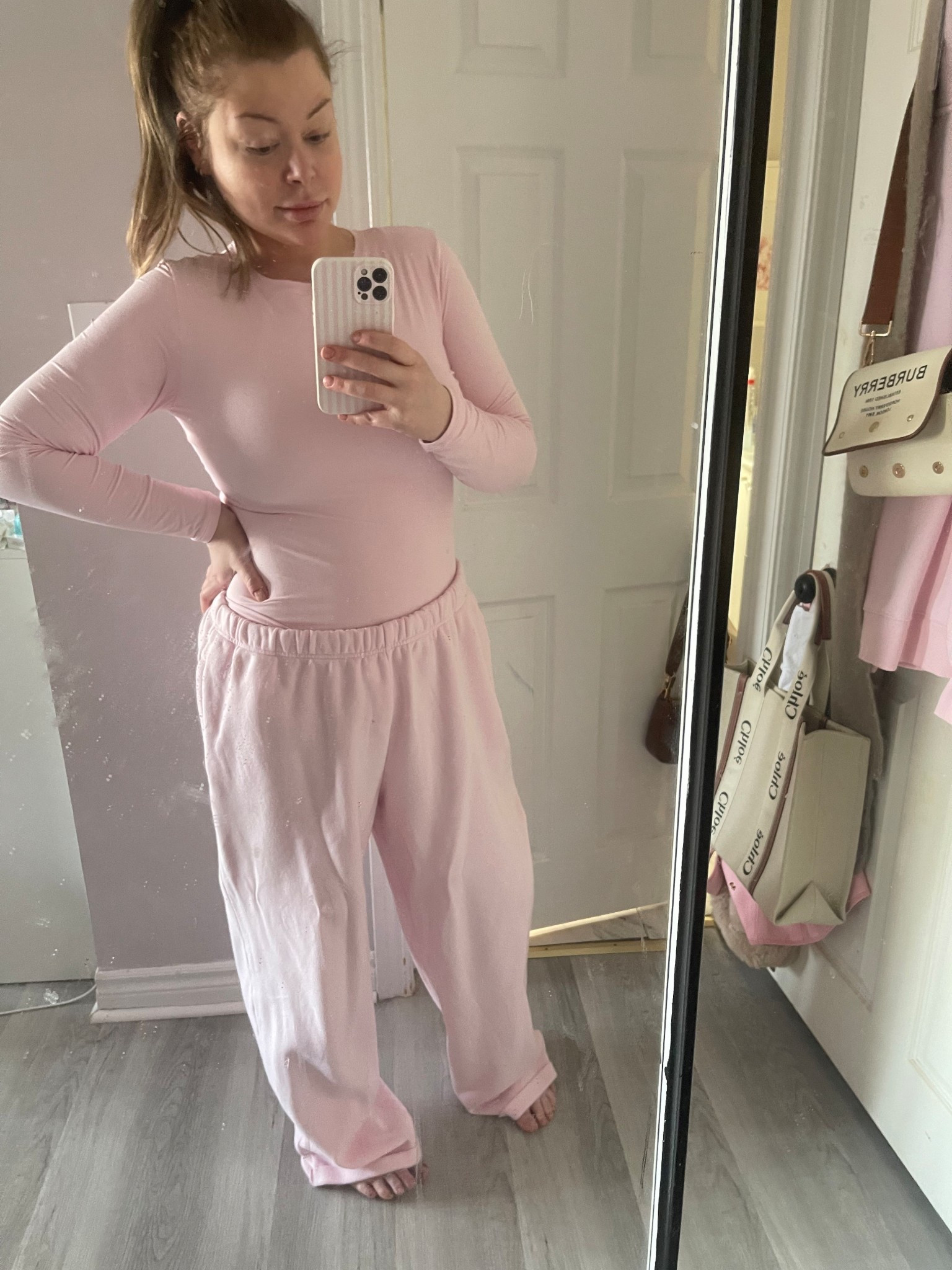 Had to share this ARITZIA morganite pink set 🌸 Looks lighter in the photo ✨

#LTKootd #LTKmomlife #LTKMidsize