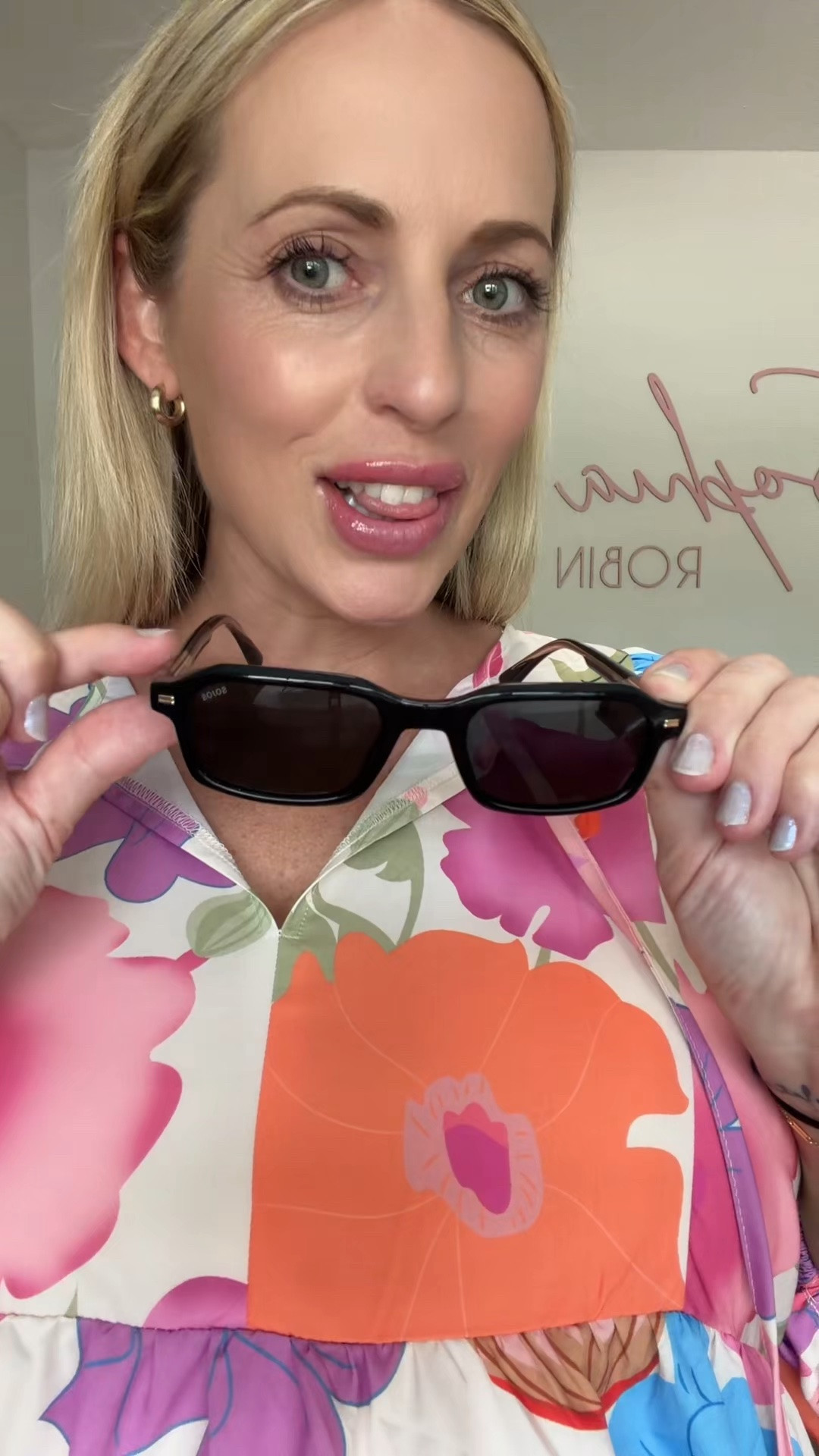 Sunglasses

#LTKgrwm #LTKootd #LTKSeasonal