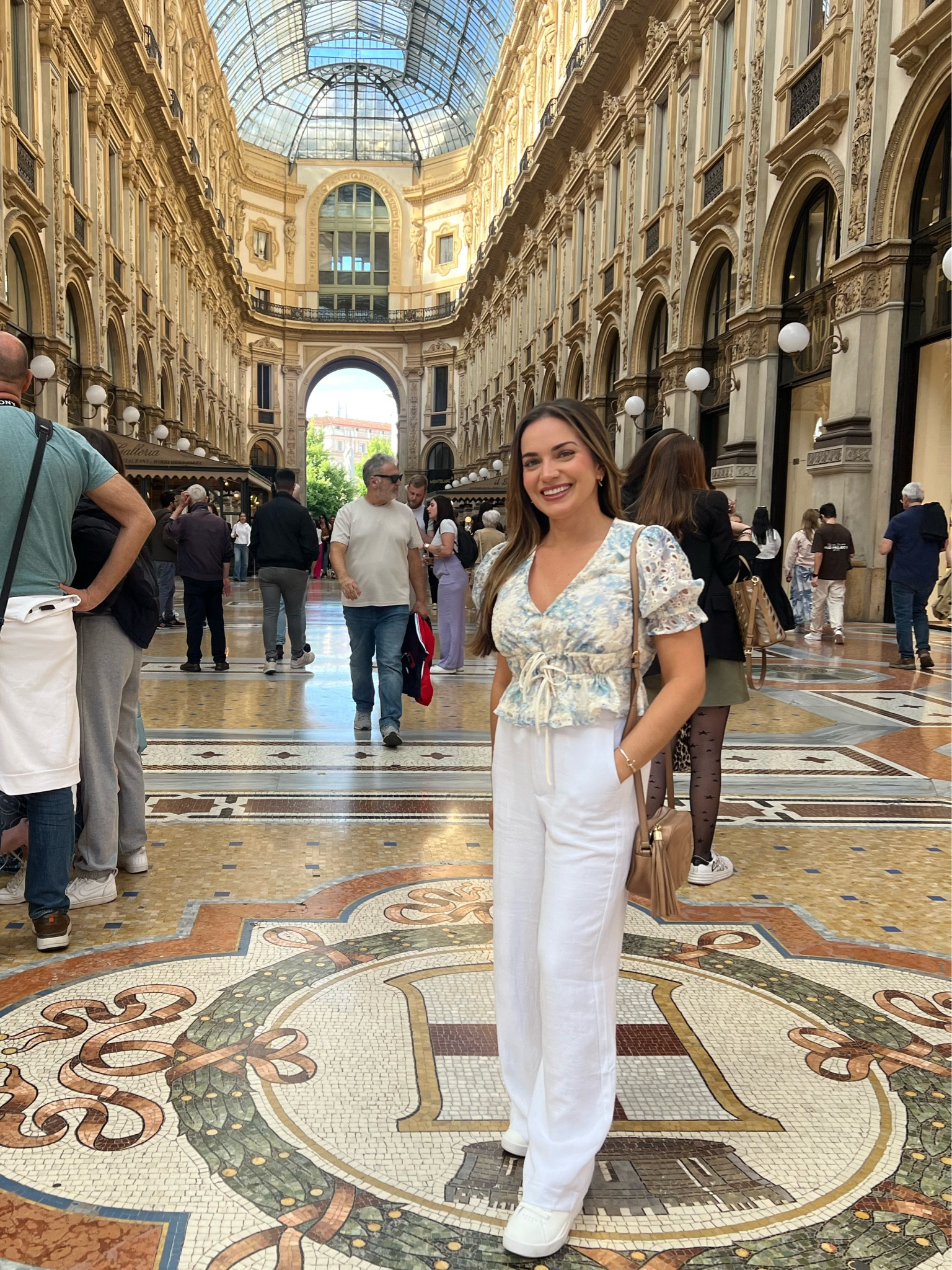 Comfortable shopping outfit for day 1 in Italy! Spent the day shopping and I was comfy all day long. Everything is TTS  

#LTKeurope #LTKstyletip #LTKtravel