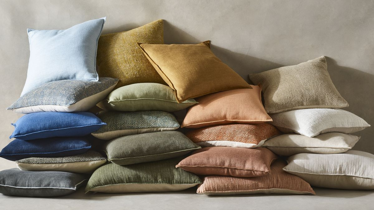 Classic Linen Pillow Cover | West Elm (US)