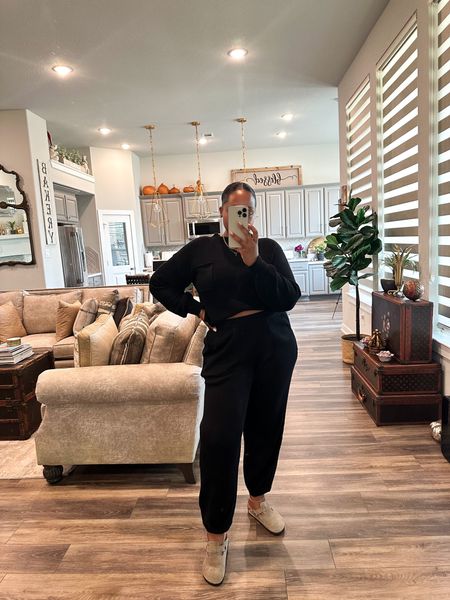 Size medium 

Free people lookalike 
Matching set 
Sweater set 
Fall outfit 
Fall style 
Midsize outfit 
All black outfit 
Workwear outfit 


Follow my shop @styledbylynnai on the @shop.LTK app to shop this post and get my exclusive app-only content!

#liketkit 
@shop.ltk
https://liketk.it/4hT7T

Follow my shop @styledbylynnai on the @shop.LTK app to shop this post and get my exclusive app-only content!

#liketkit 
@shop.ltk
https://liketk.it/4hTjN

Follow my shop @styledbylynnai on the @shop.LTK app to shop this post and get my exclusive app-only content!

#liketkit 
@shop.ltk
https://liketk.it/4hXNX

Follow my shop @styledbylynnai on the @shop.LTK app to shop this post and get my exclusive app-only content!

#liketkit 
@shop.ltk
https://liketk.it/4ieMY

Follow my shop @styledbylynnai on the @shop.LTK app to shop this post and get my exclusive app-only content!

#liketkit 
@shop.ltk
https://liketk.it/4igts

Follow my shop @styledbylynnai on the @shop.LTK app to shop this post and get my exclusive app-only content!

#liketkit 
@shop.ltk
https://liketk.it/4ikl6

Follow my shop @styledbylynnai on the @shop.LTK app to shop this post and get my exclusive app-only content!

#liketkit 
@shop.ltk
https://liketk.it/4jpJc

Follow my shop @styledbylynnai on the @shop.LTK app to shop this post and get my exclusive app-only content!

#liketkit #LTKmidsize #LTKworkwear #LTKstyletip
@shop.ltk
https://liketk.it/4jKgx