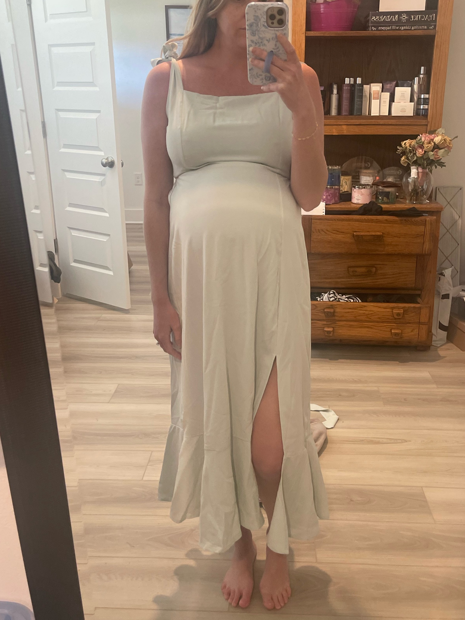Non maternity gender neutral baby shower dress! Wearing size medium 

#LTKstyletip #LTKbump #LTKfindsunder50