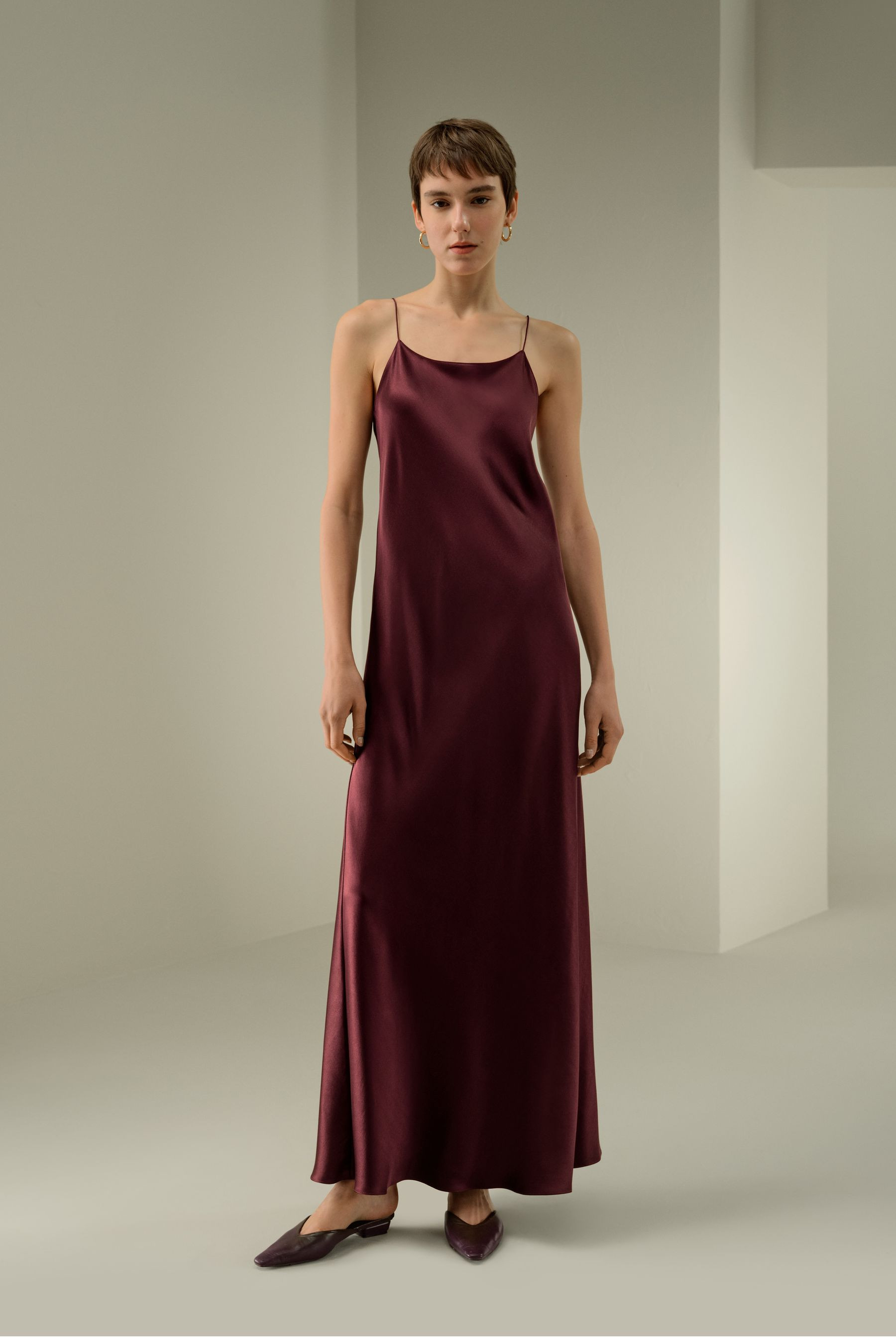 U-Neck Minimalist Slip Dress | LilySilk
