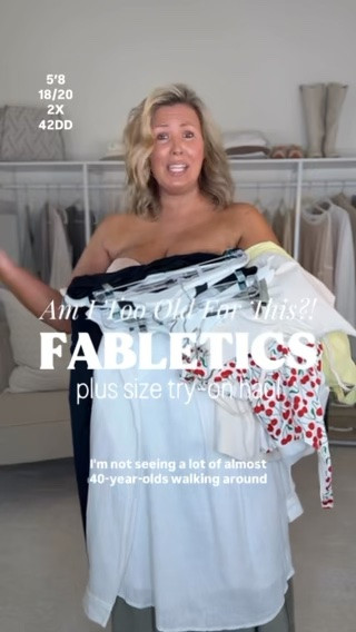 Wearing a 2X in everything here! 

Plus size fashion, everyday outfit ideas, trendy fashion, ootd, activewear, midsize fashion

#LTKPlusSize #LTKMidsize #LTKOver40
