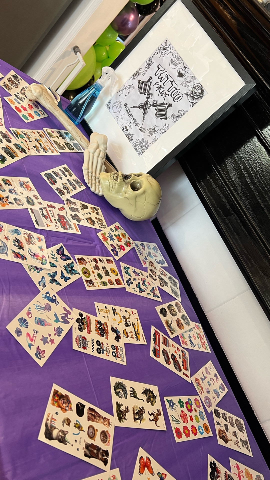 Tattoo parlor ❤️‍🔥 

#temporarytattoo #kidsparty

#LTKKids #LTKWedding #LTKParties