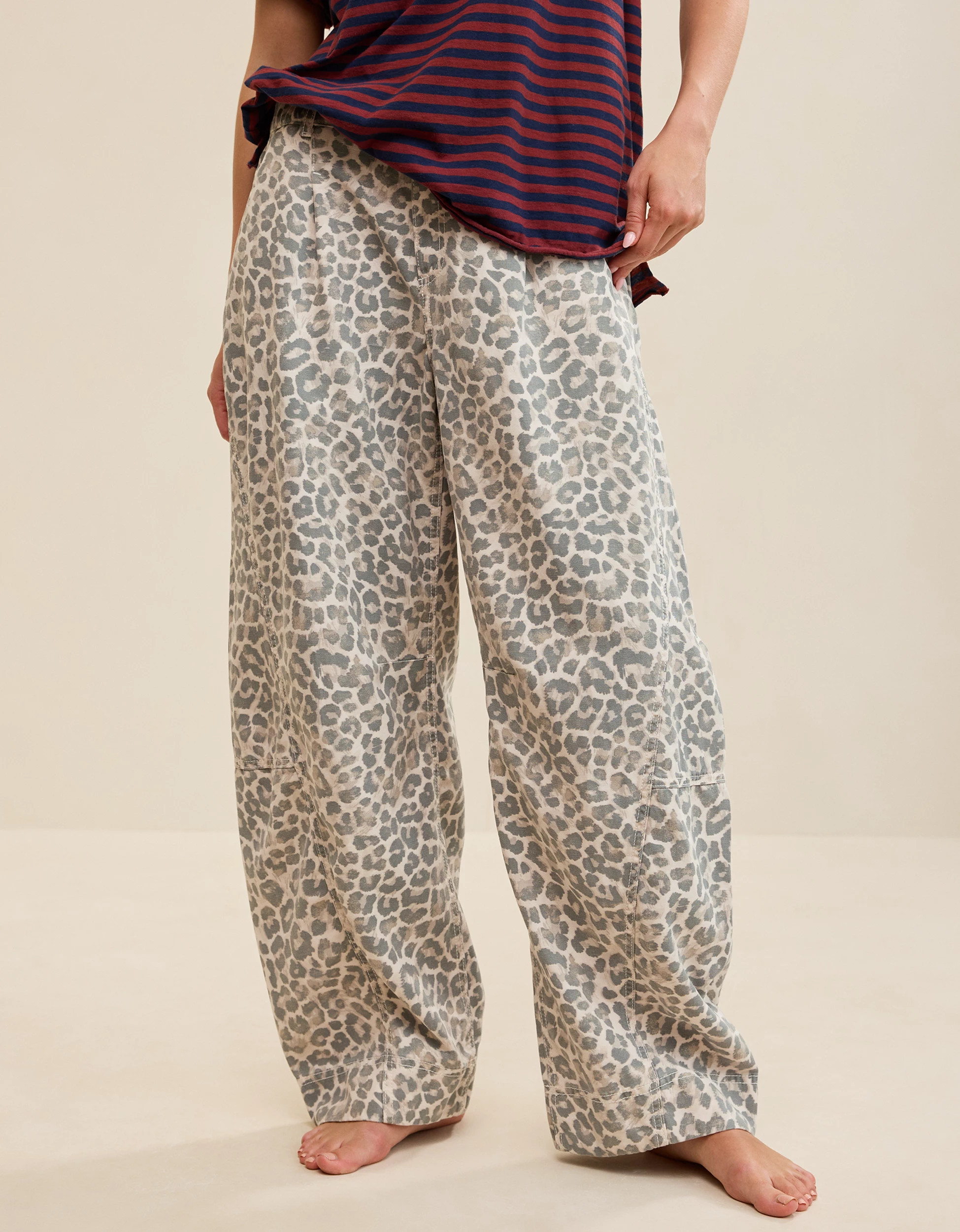 Aerie Utility Balloon Chino Pant | American Eagle Outfitters (US & CA)